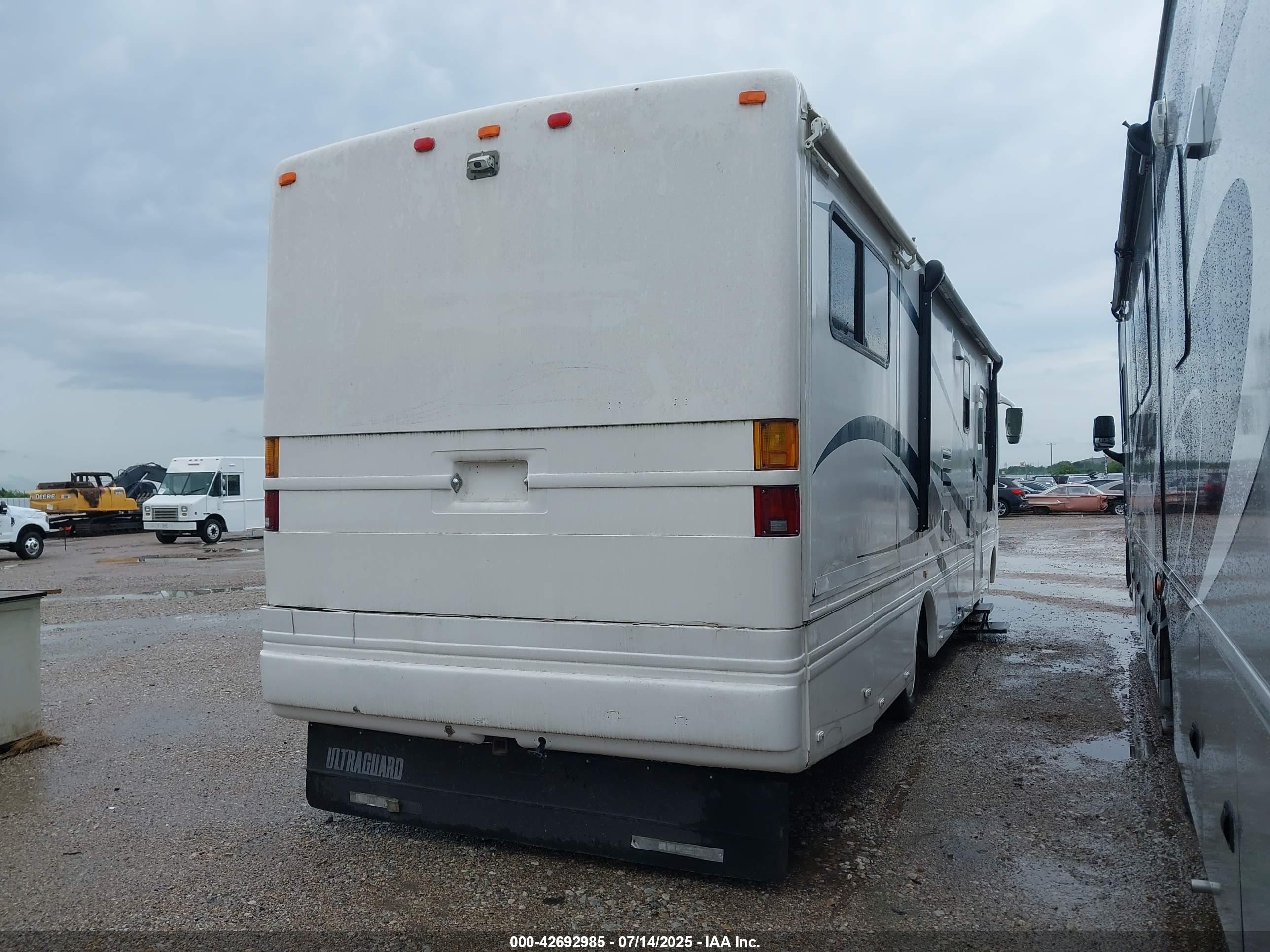 FORD F550 image 4