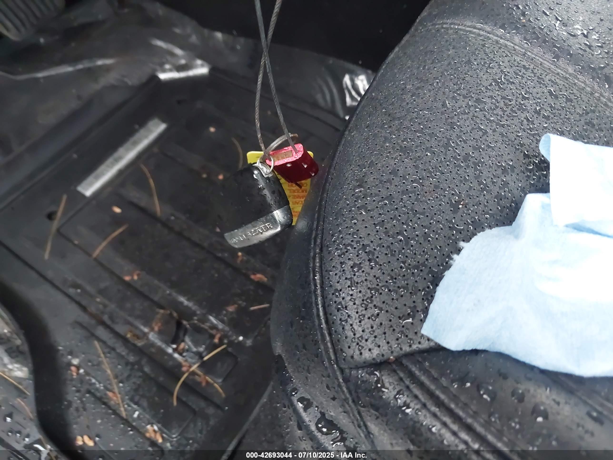 LAND ROVER image 11