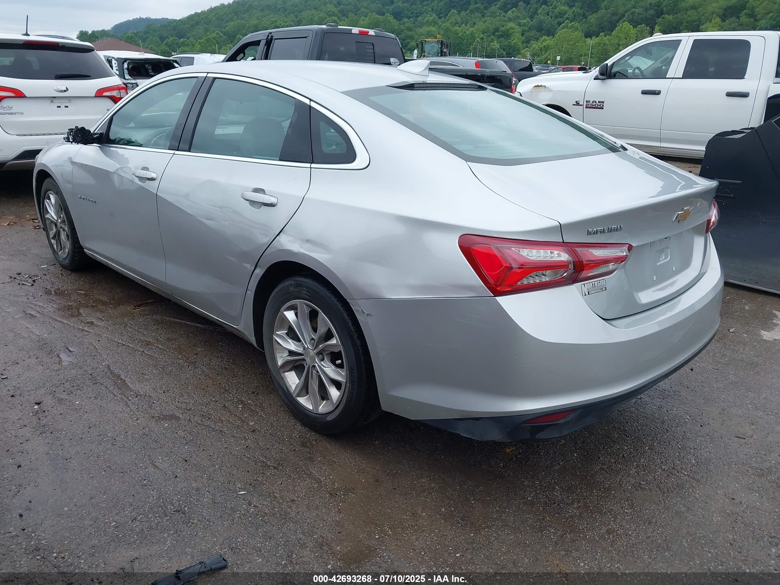 CHEVROLET MALIBU image 3