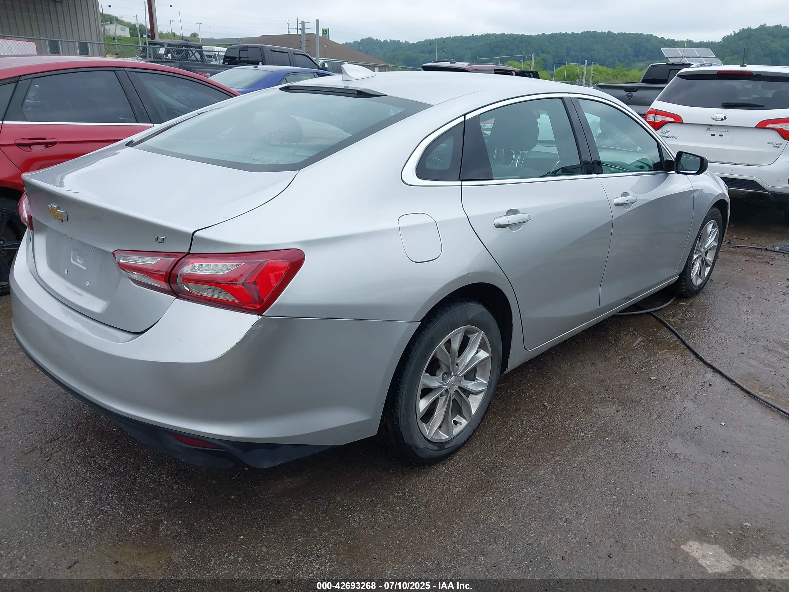 CHEVROLET MALIBU image 4
