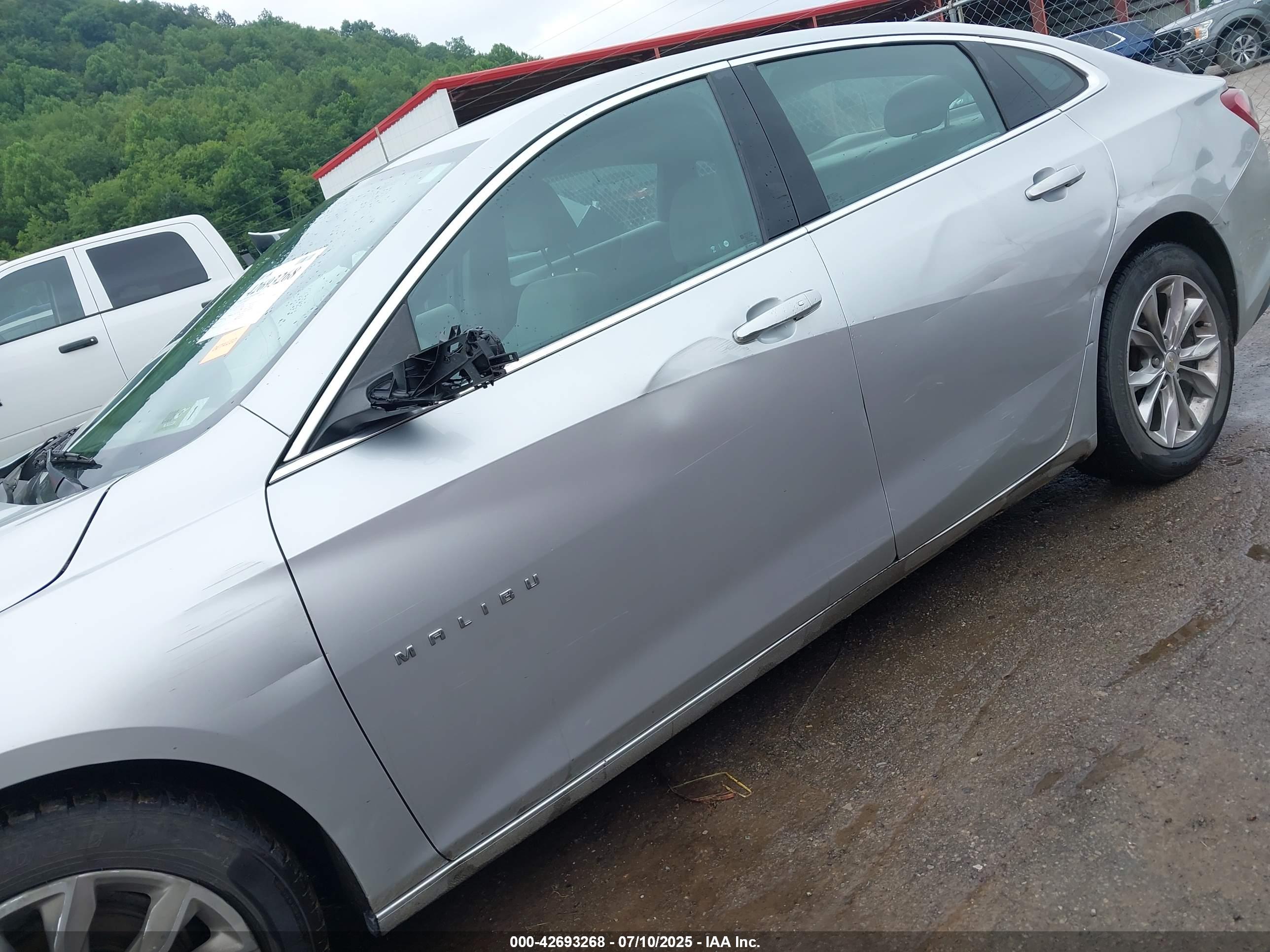 CHEVROLET MALIBU image 6
