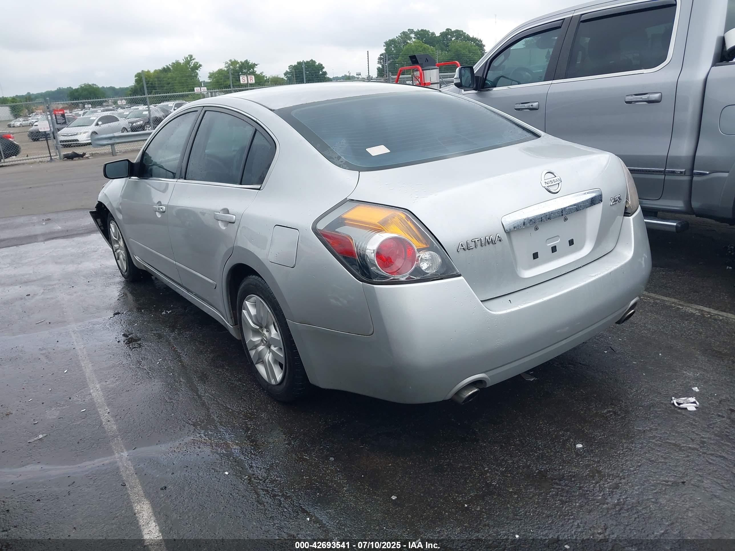 NISSAN ALTIMA image 3