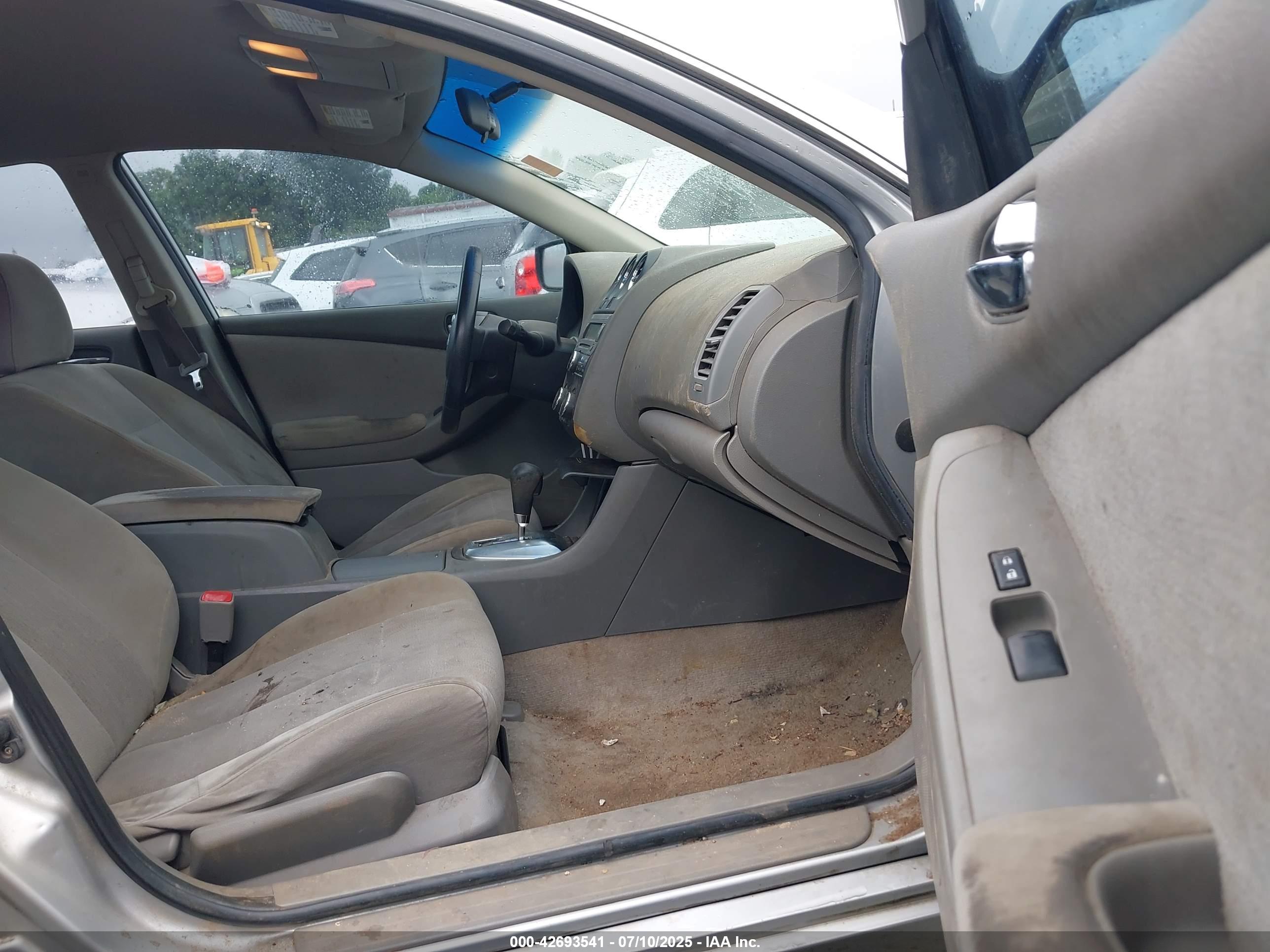 NISSAN ALTIMA image 5