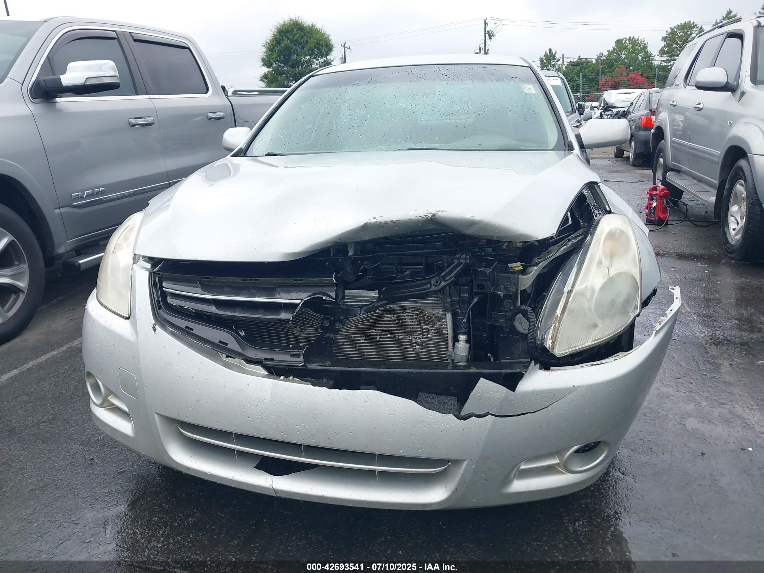 NISSAN ALTIMA image 6