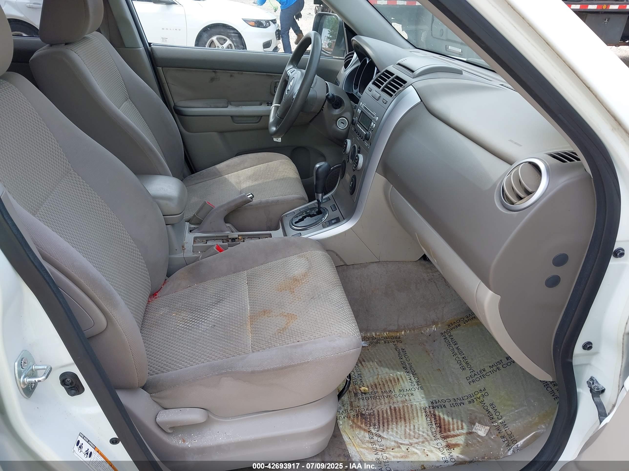 SUZUKI GRAND image 5