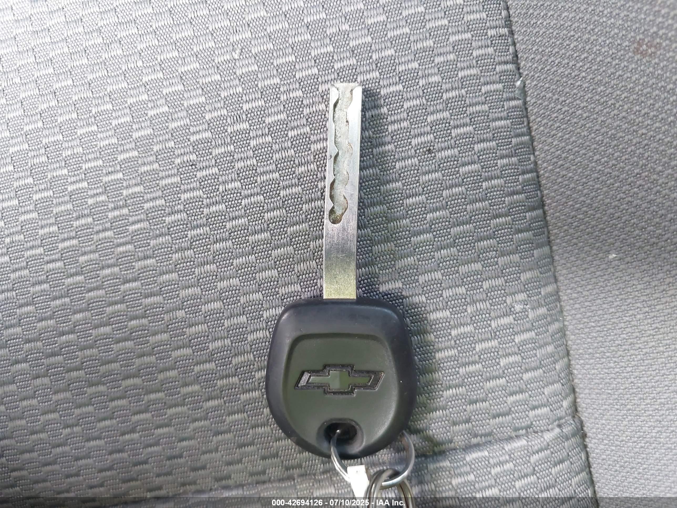 CHEVROLET SILVERADO image 11