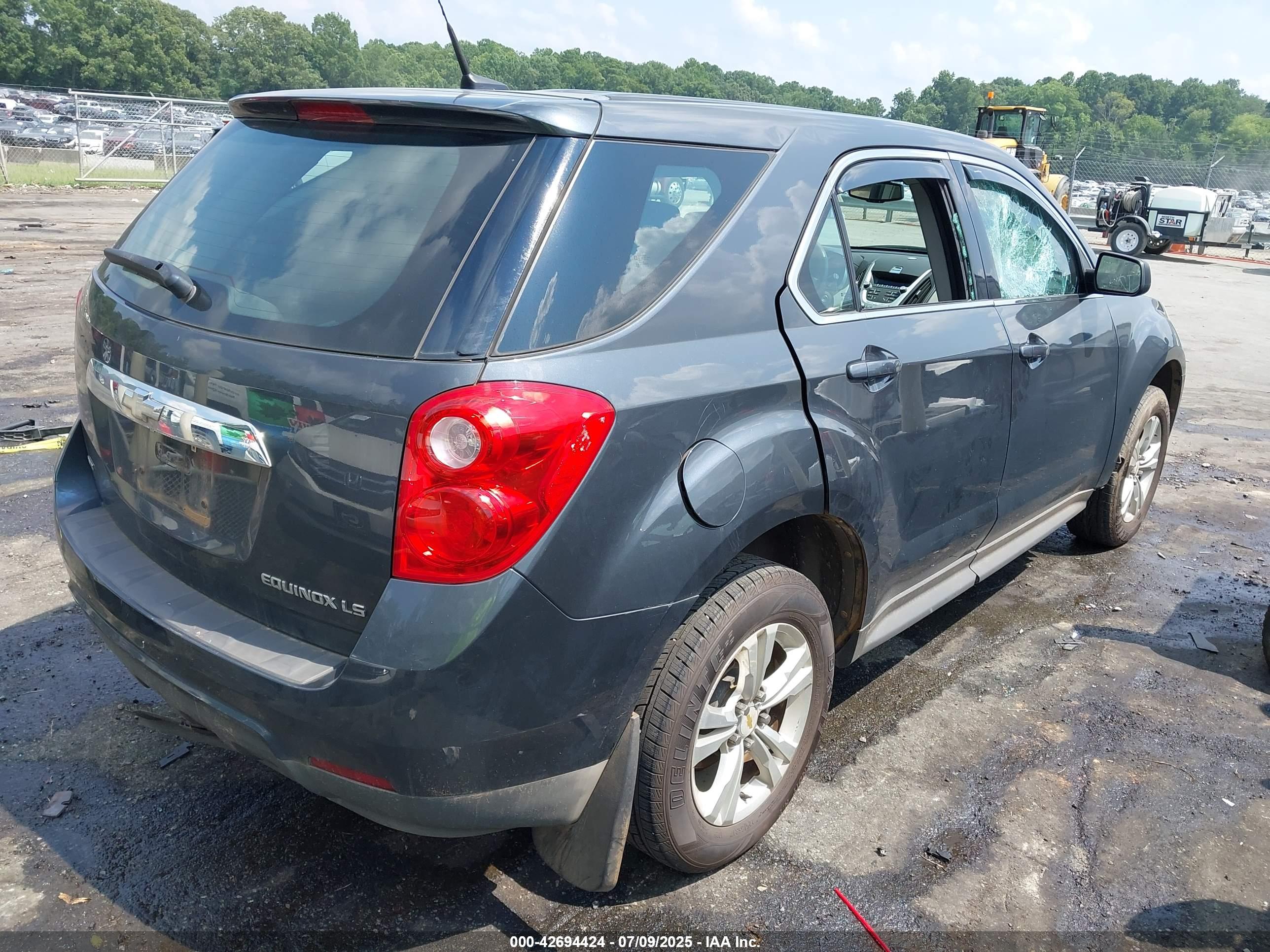 CHEVROLET EQUINOX image 4