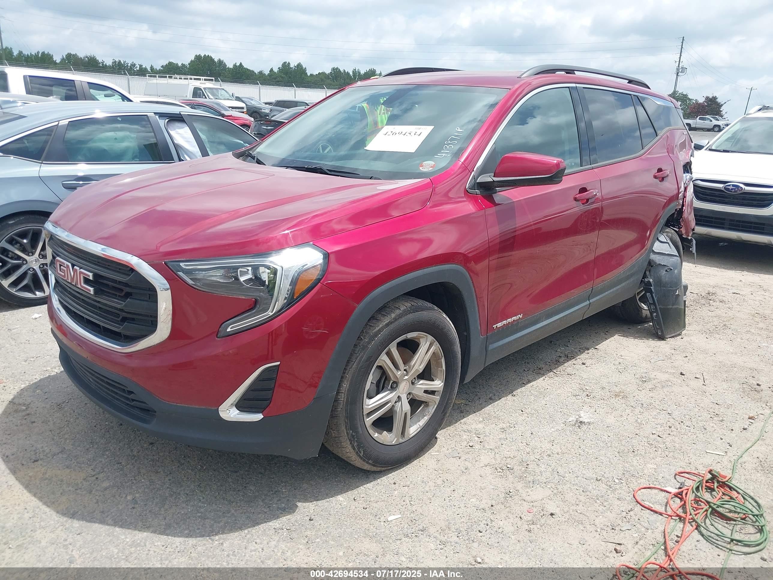 GMC TERRAIN image 2