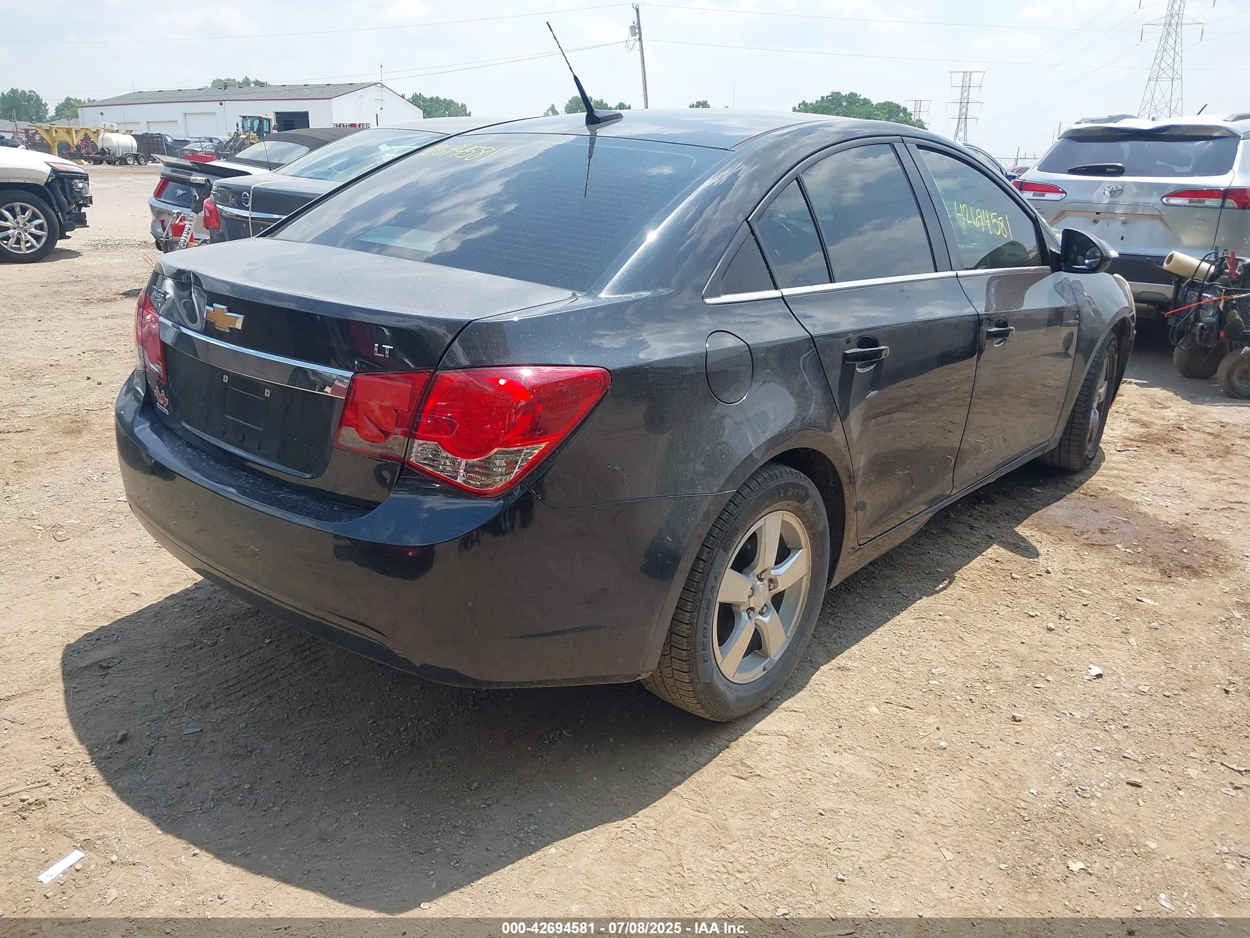 CHEVROLET CRUZE image 4
