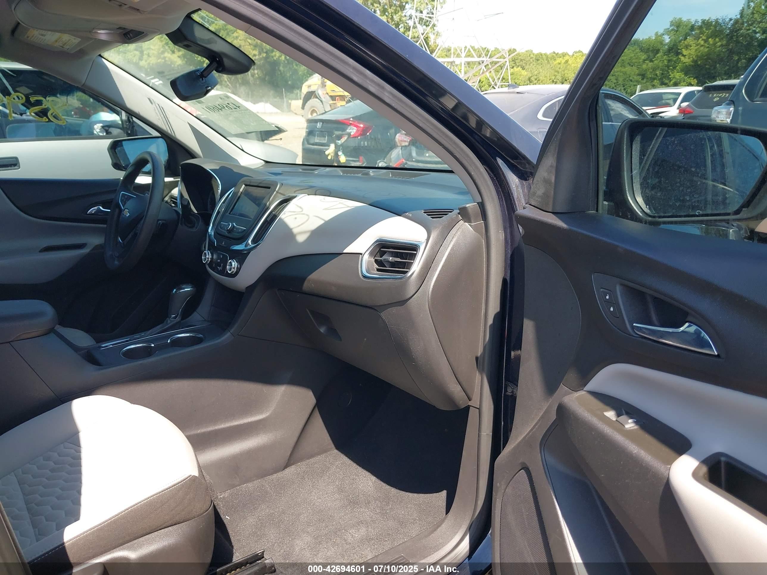 CHEVROLET EQUINOX image 5
