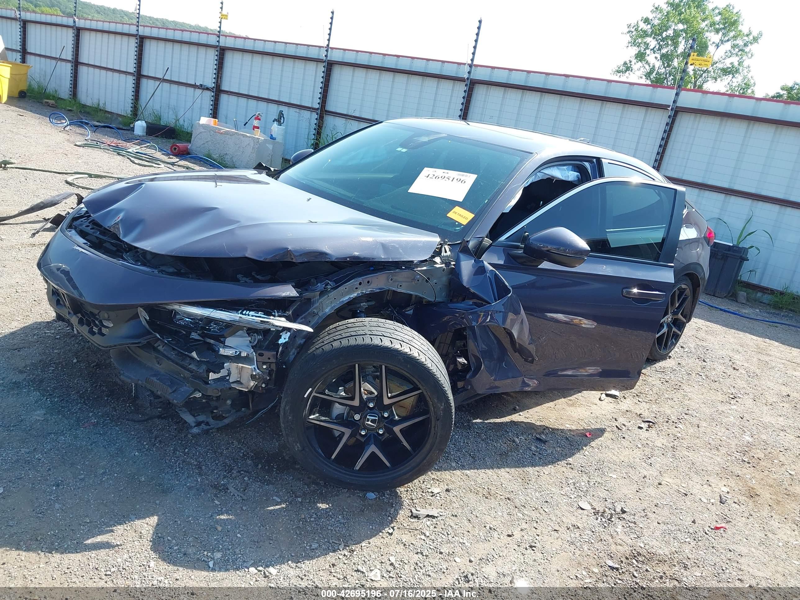 HONDA CIVIC image 2