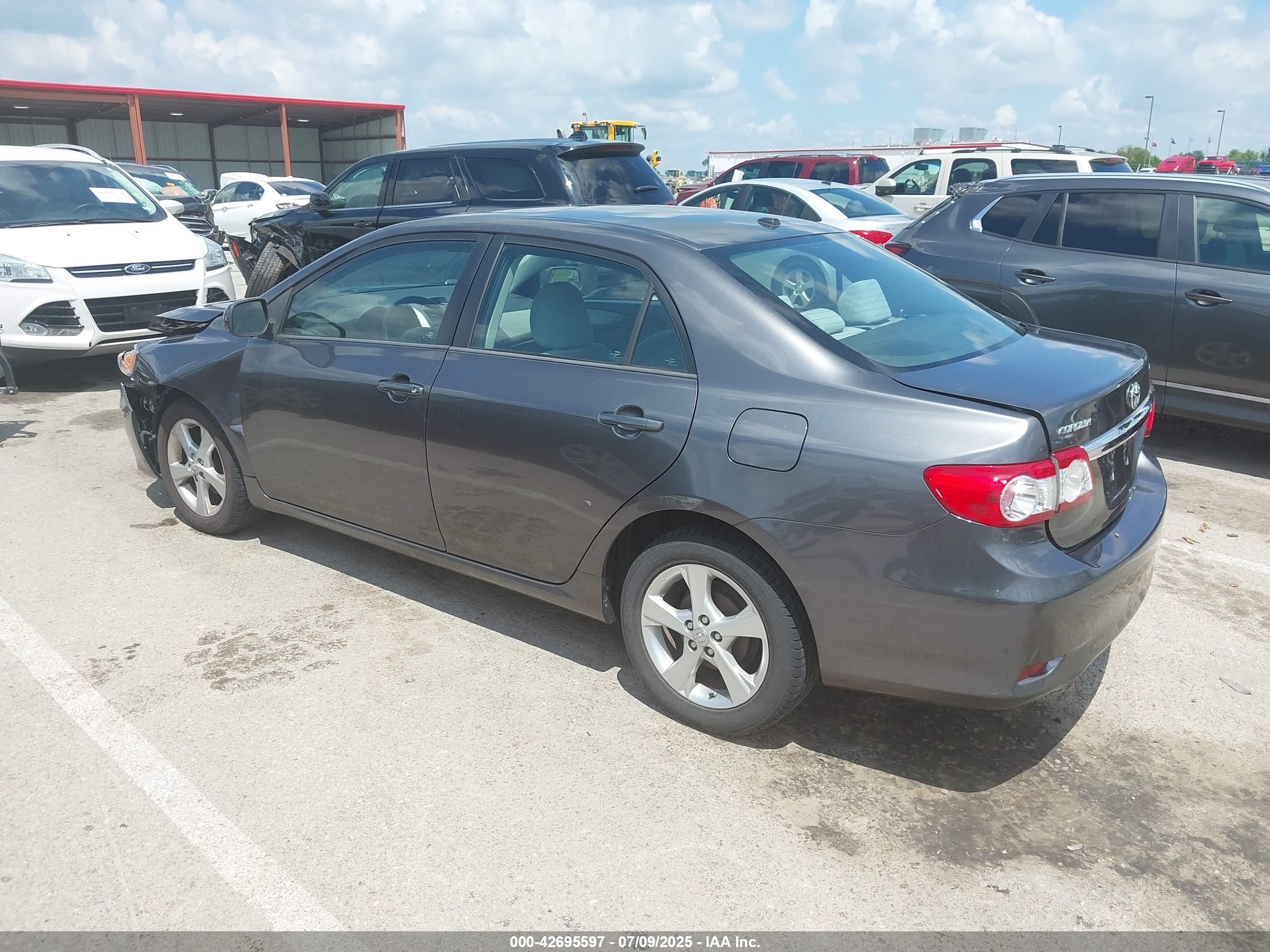 TOYOTA COROLLA image 3