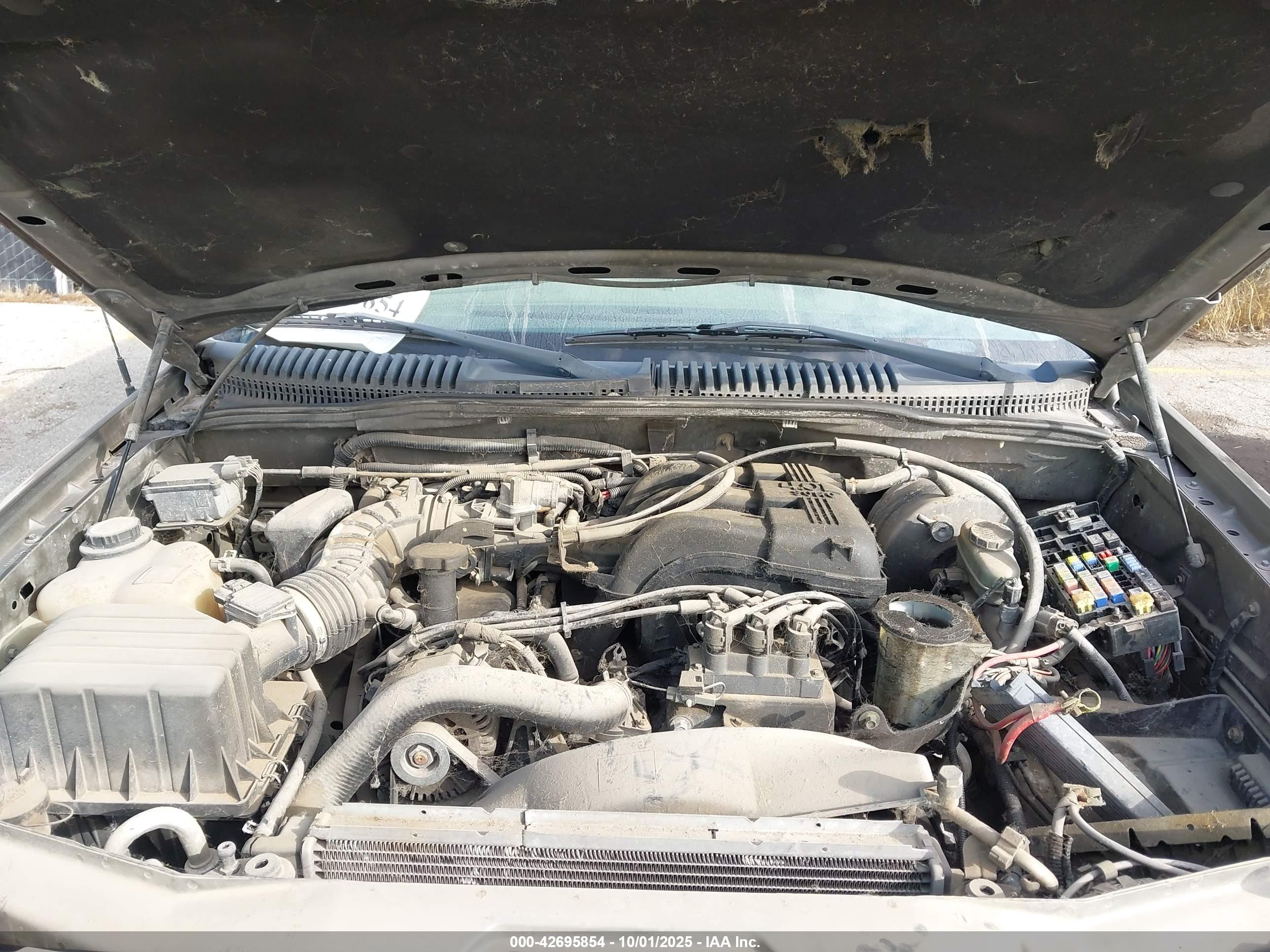 FORD EXPLORER image 10