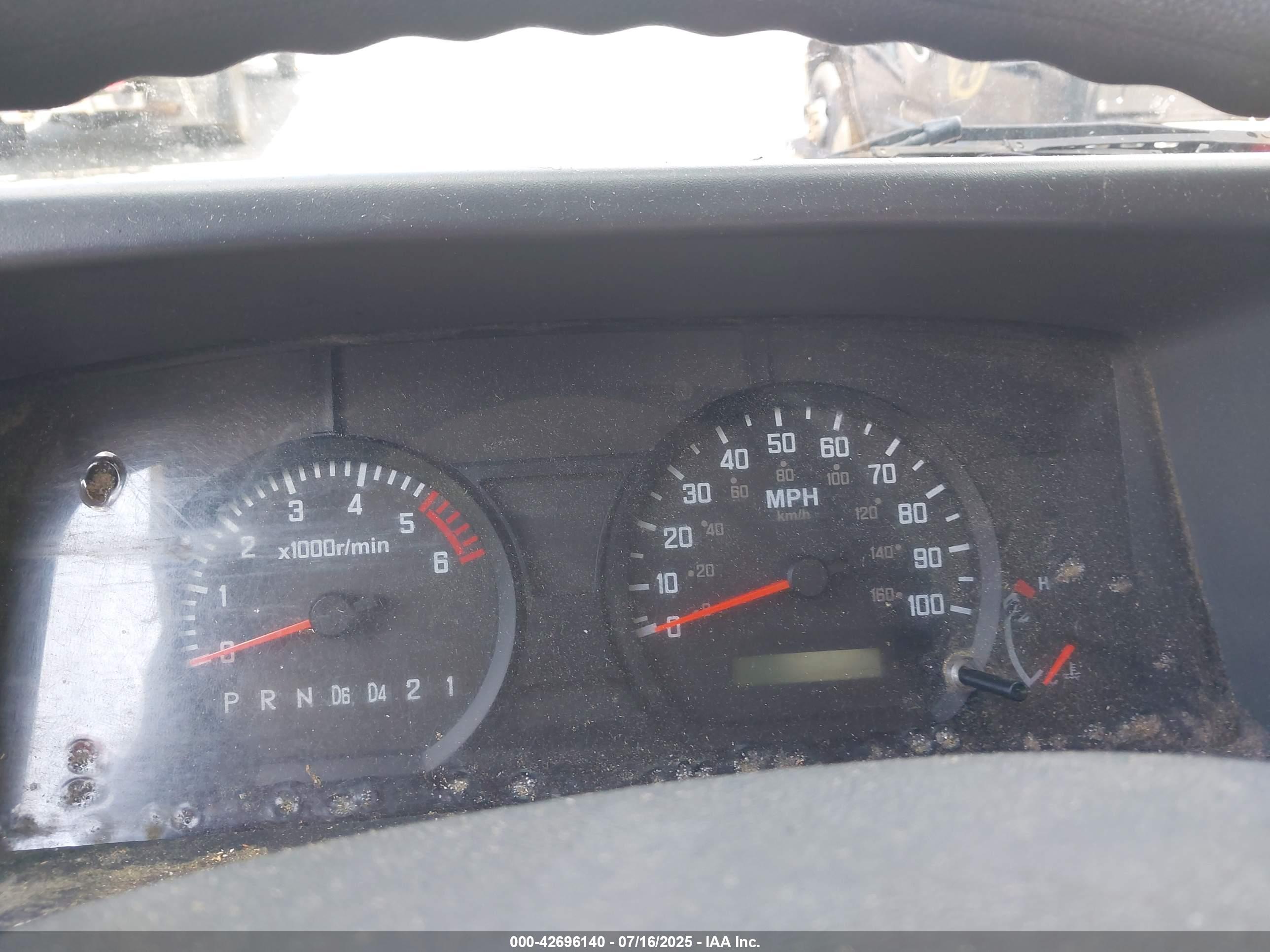 ISUZU NPR image 6