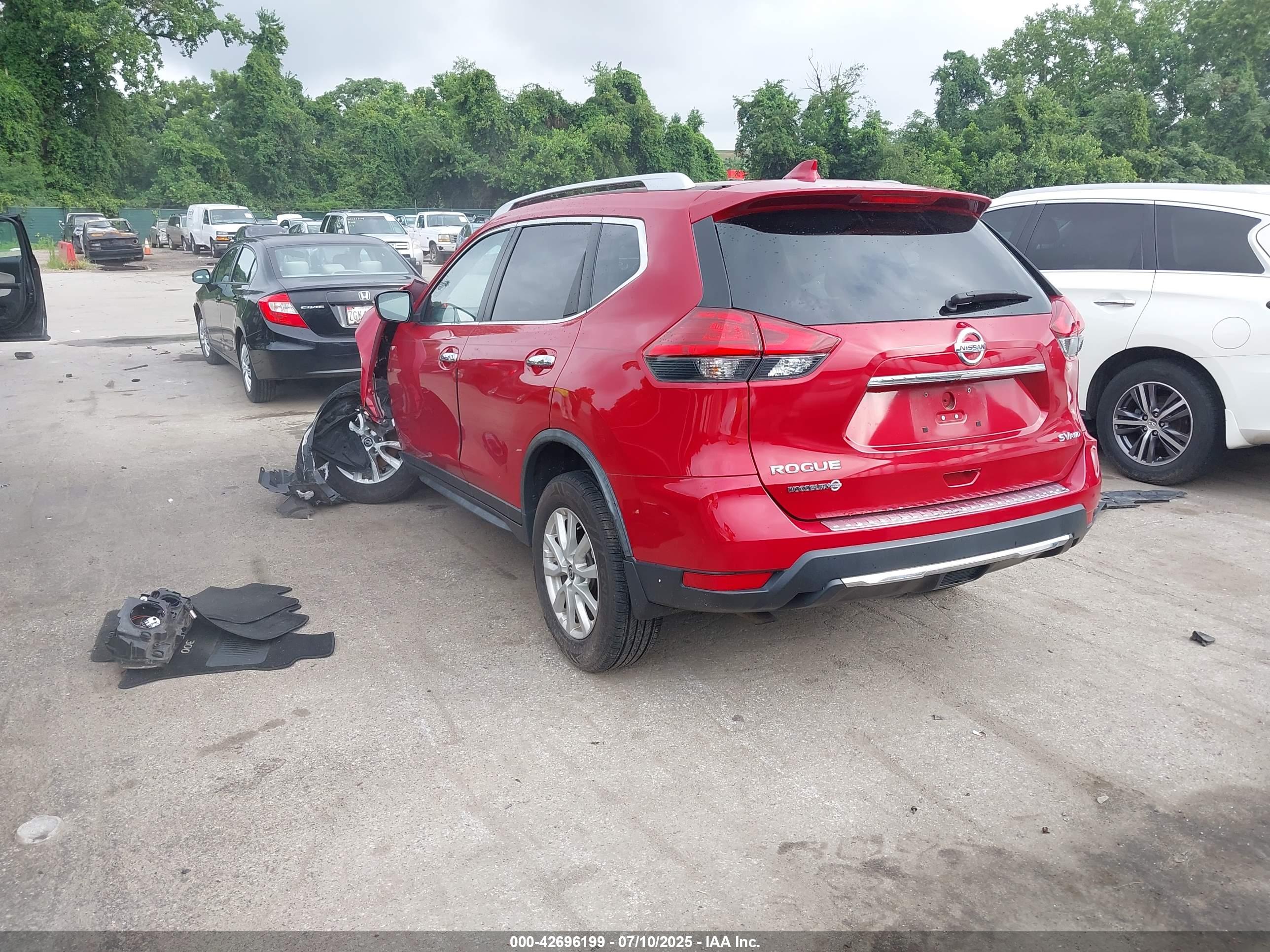 NISSAN ROGUE image 3