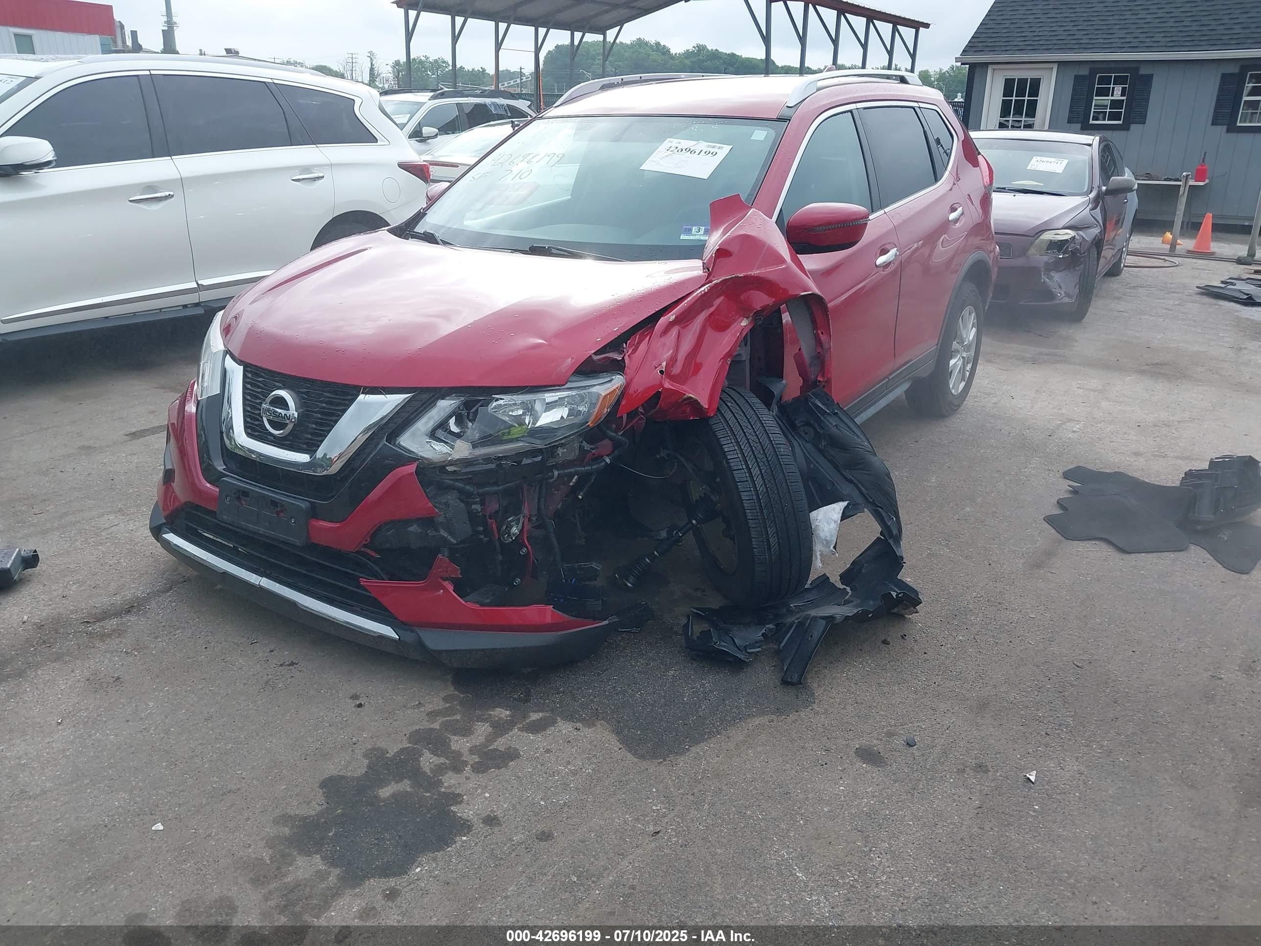 NISSAN ROGUE image 6