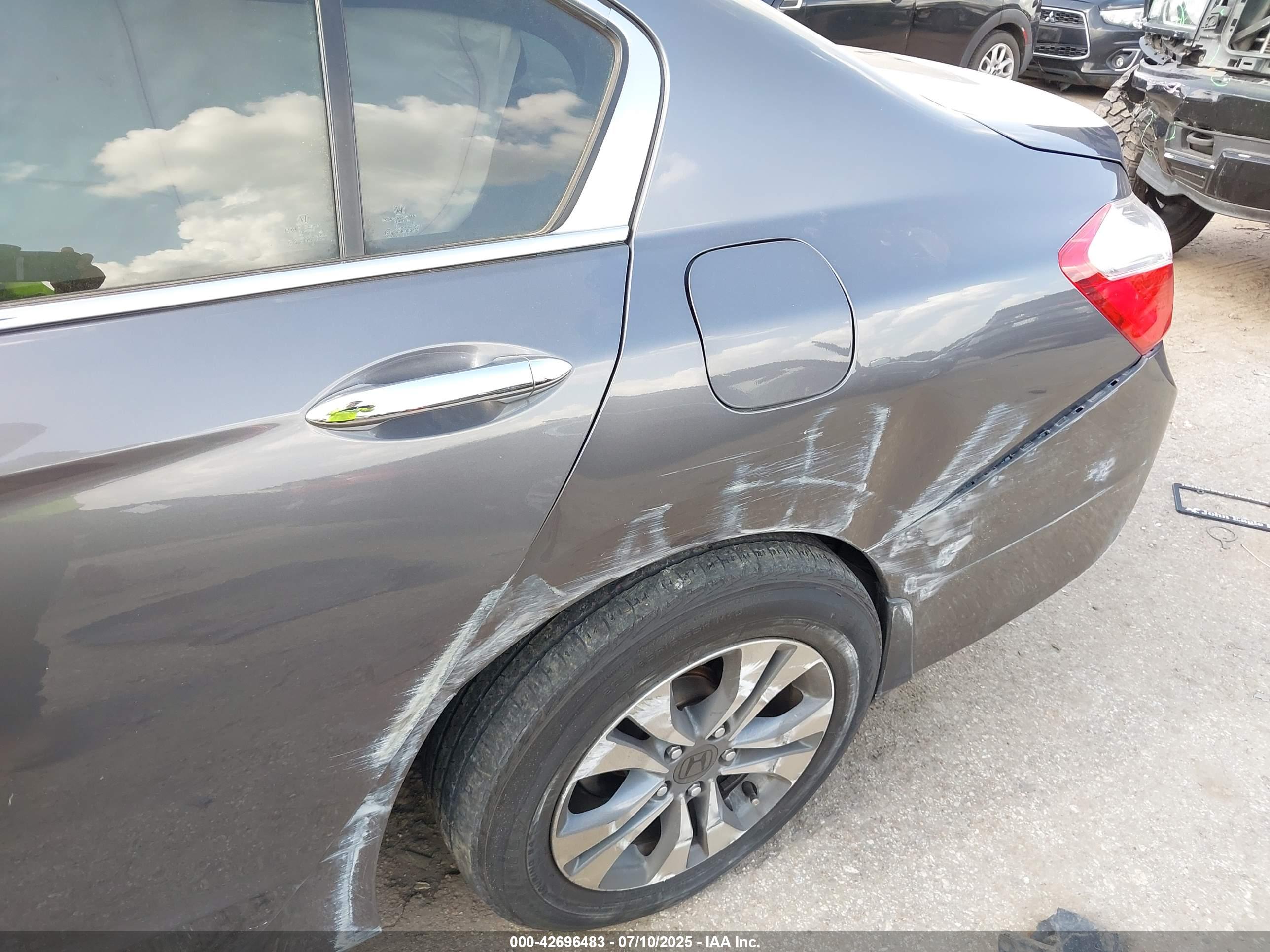 HONDA ACCORD image 6