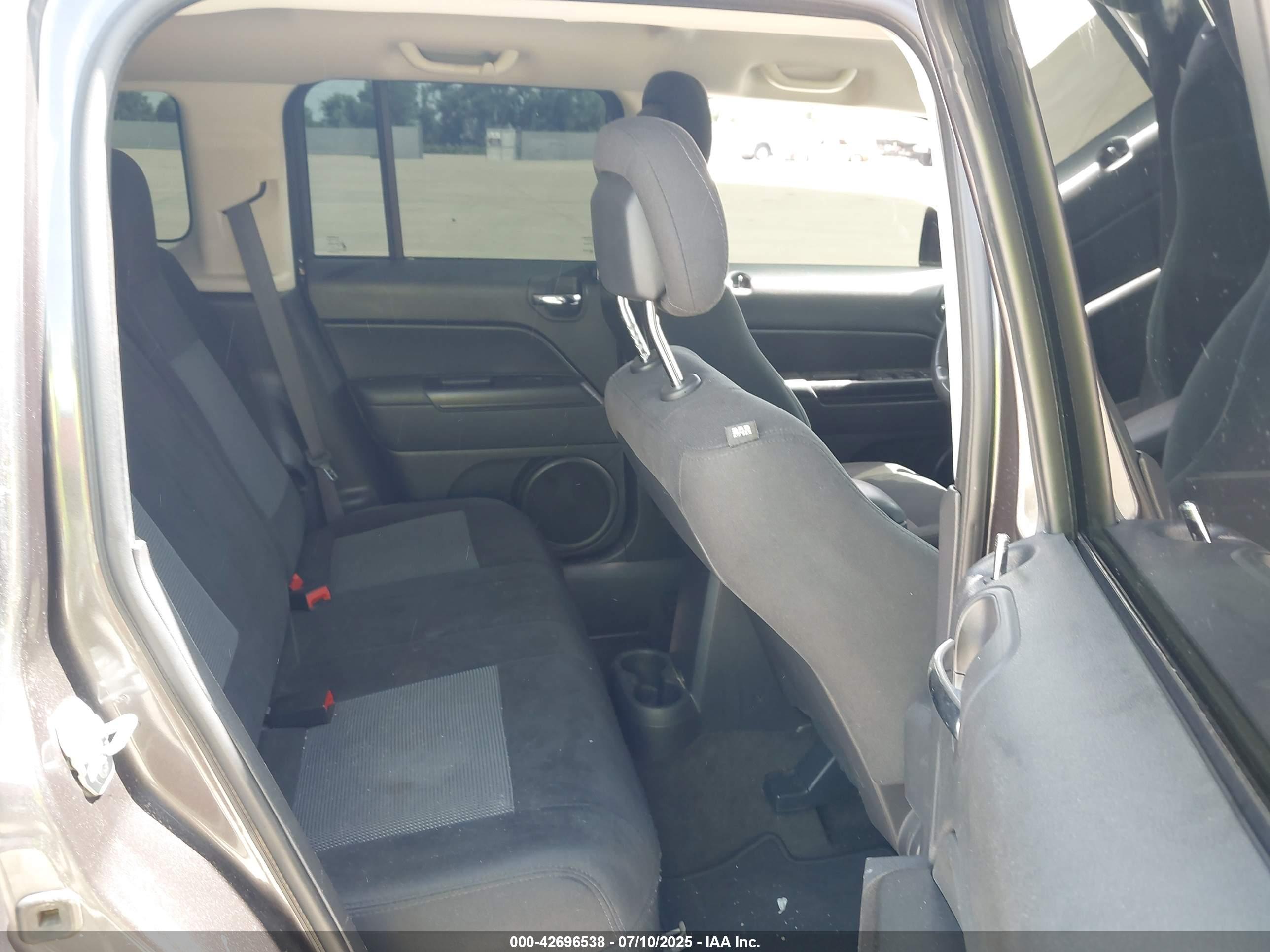 JEEP PATRIOT image 8