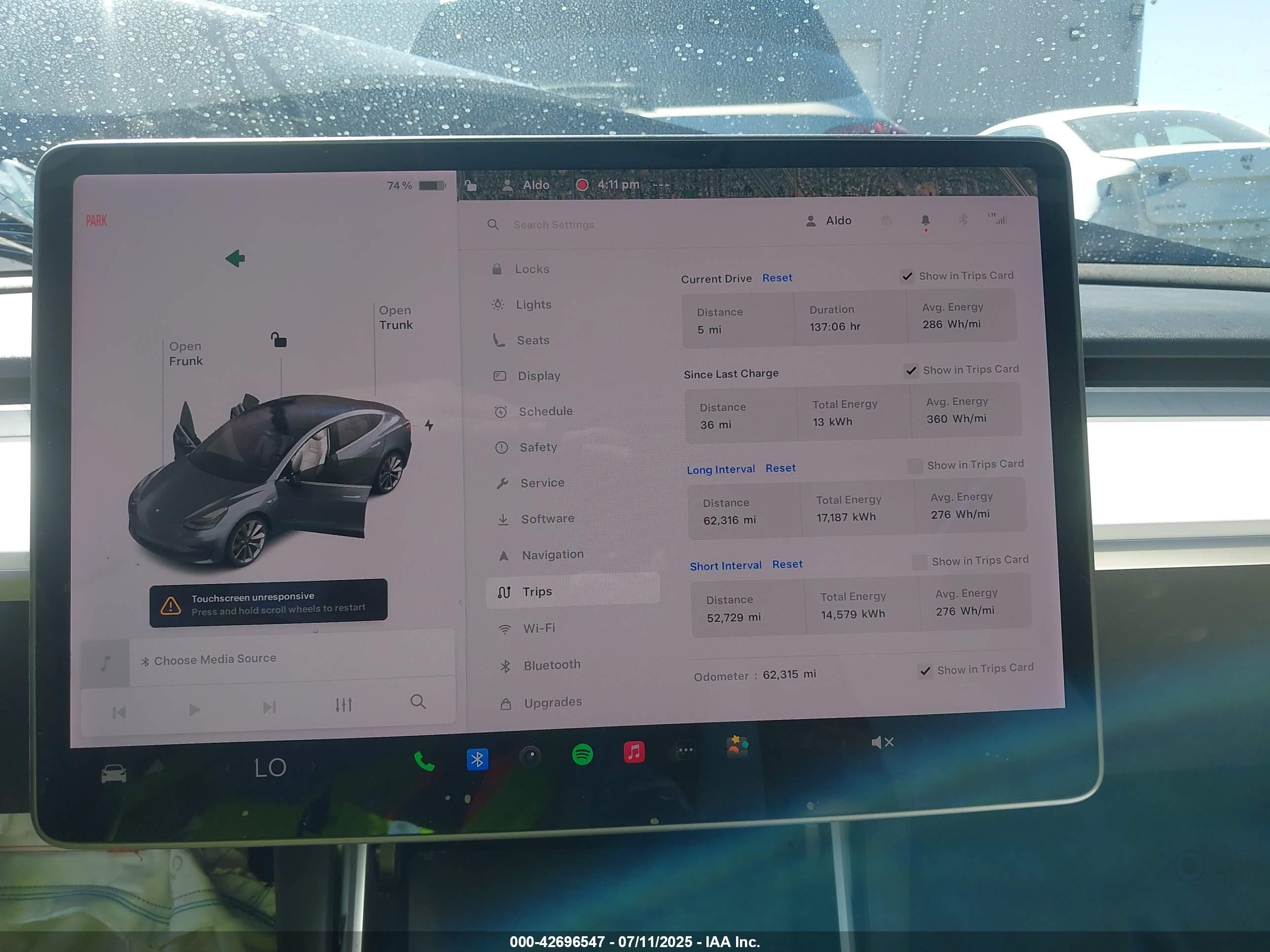 TESLA MODEL image 7