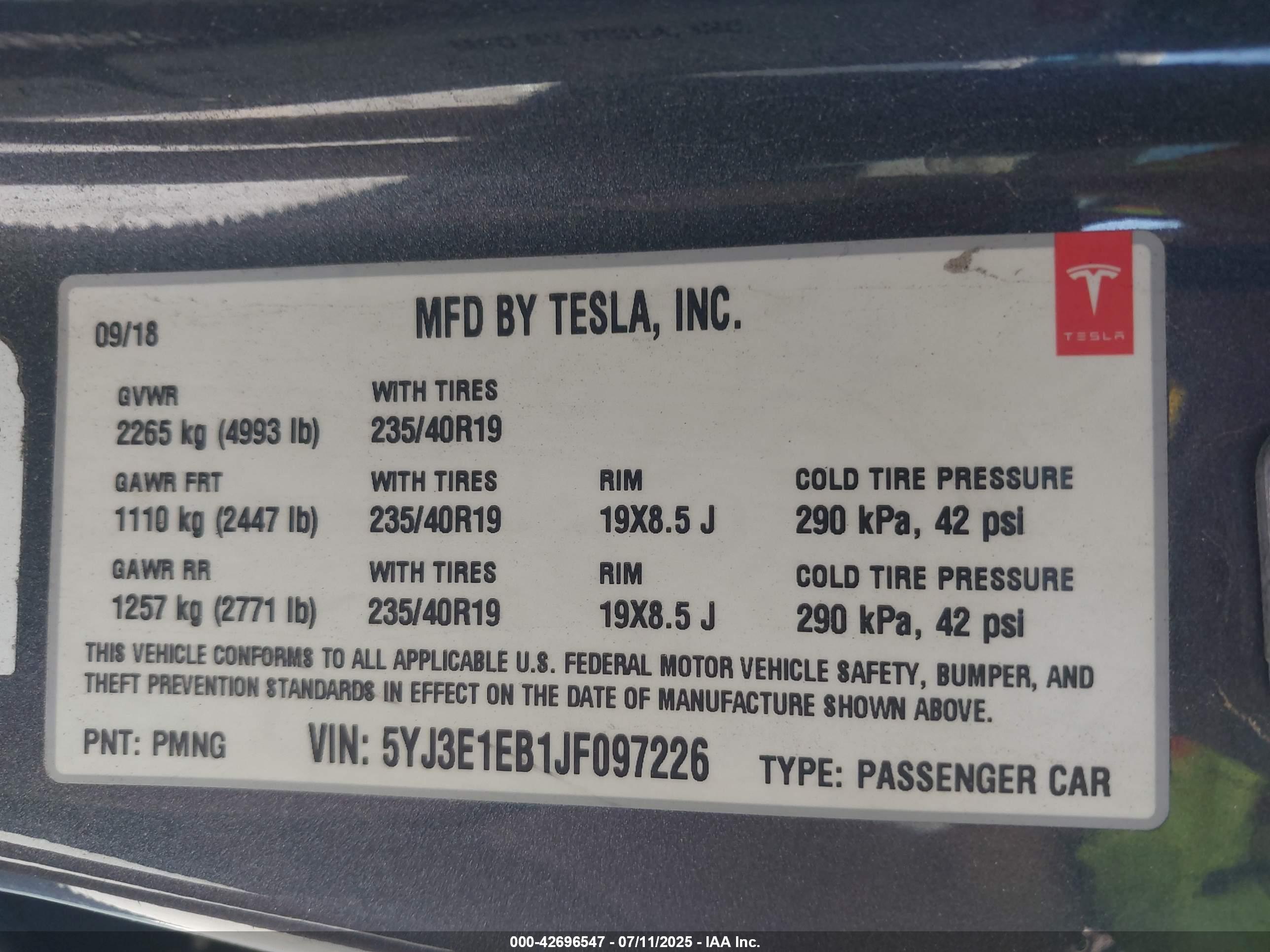 TESLA MODEL image 9