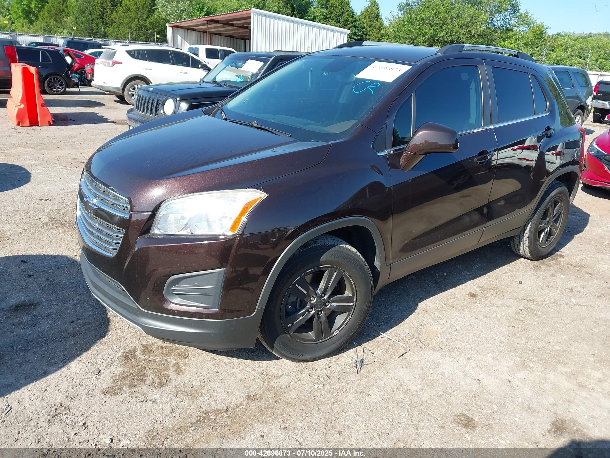 CHEVROLET TRAX image 2