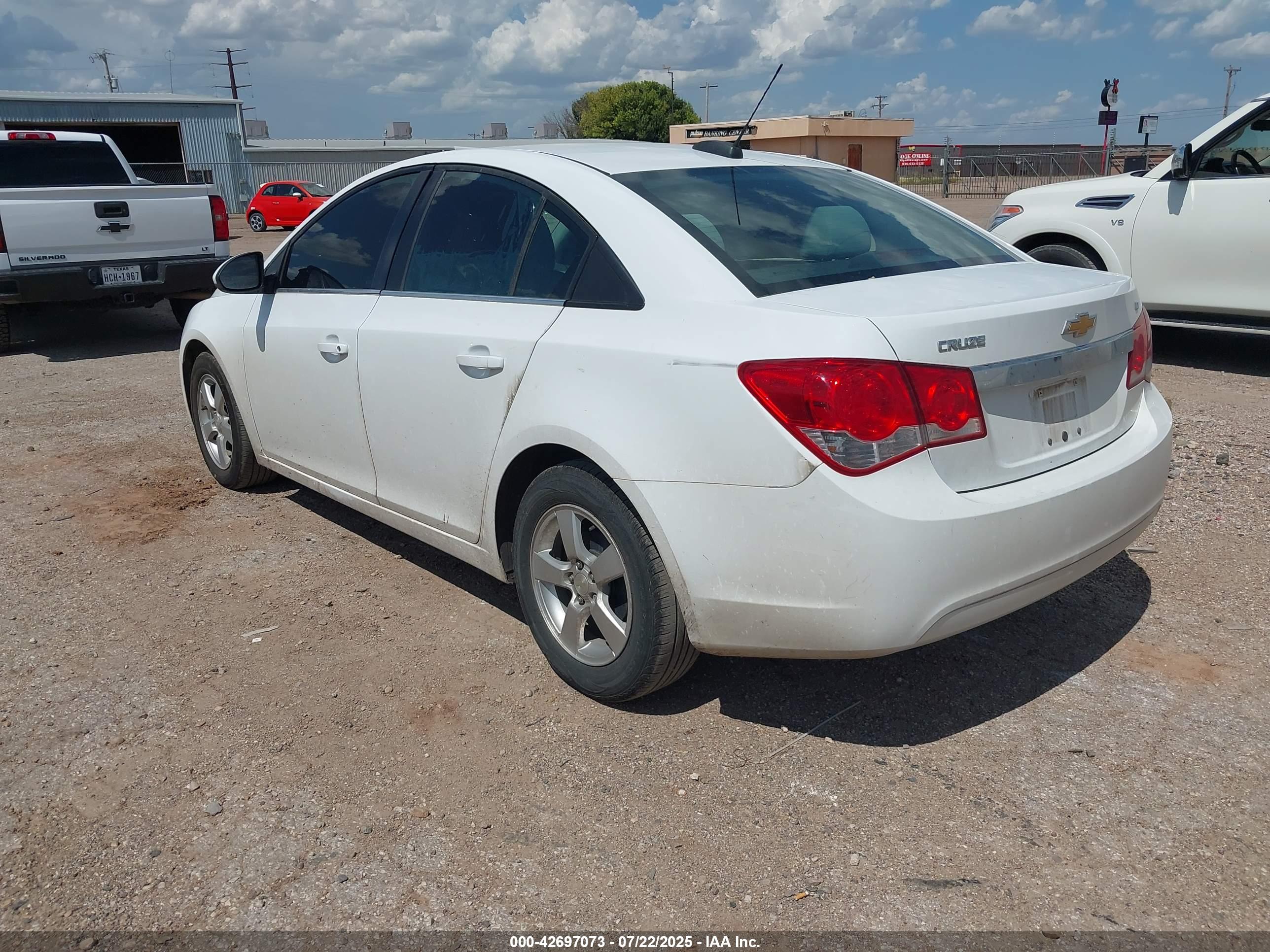 CHEVROLET CRUZE image 3