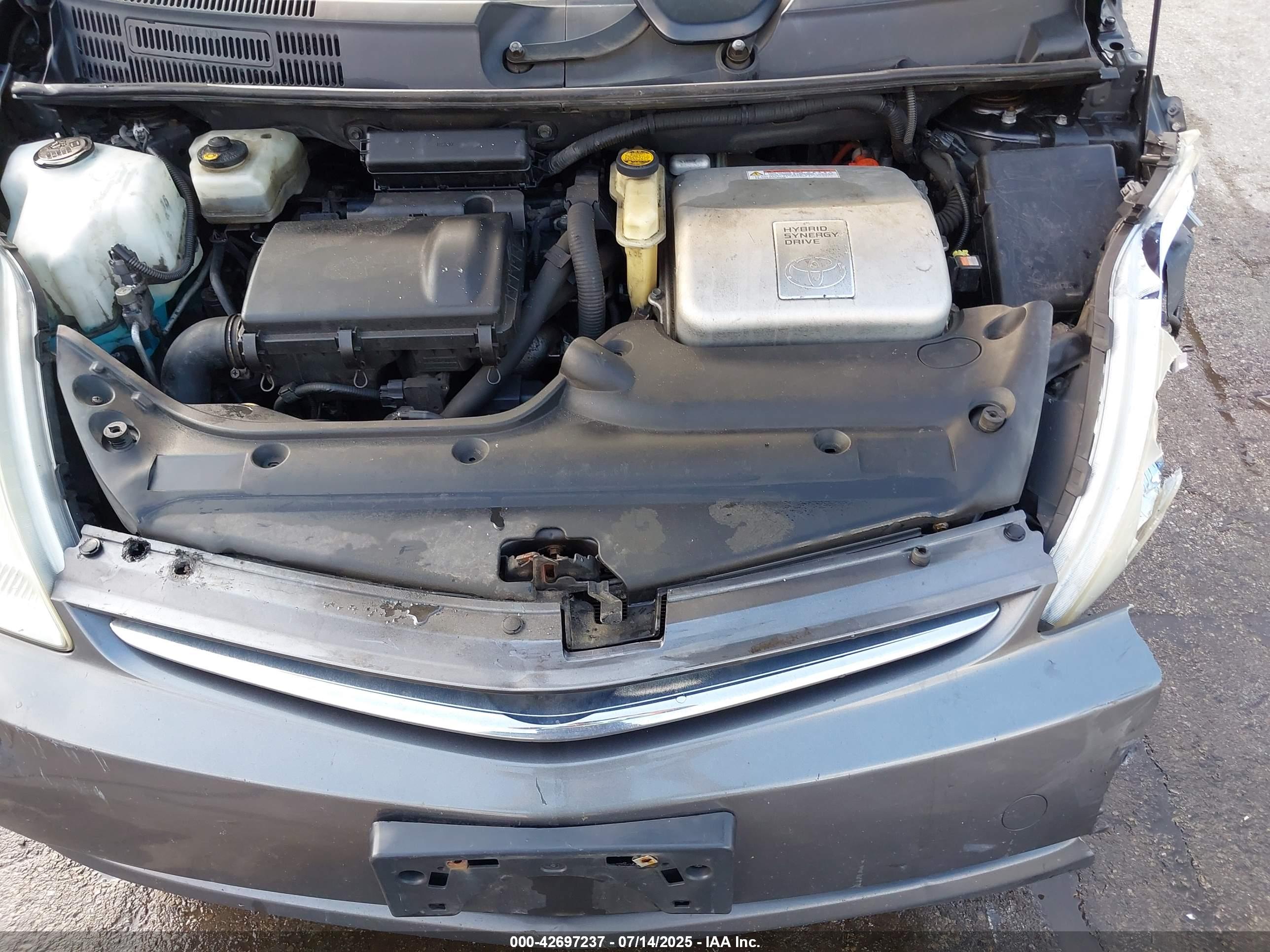 TOYOTA PRIUS image 10