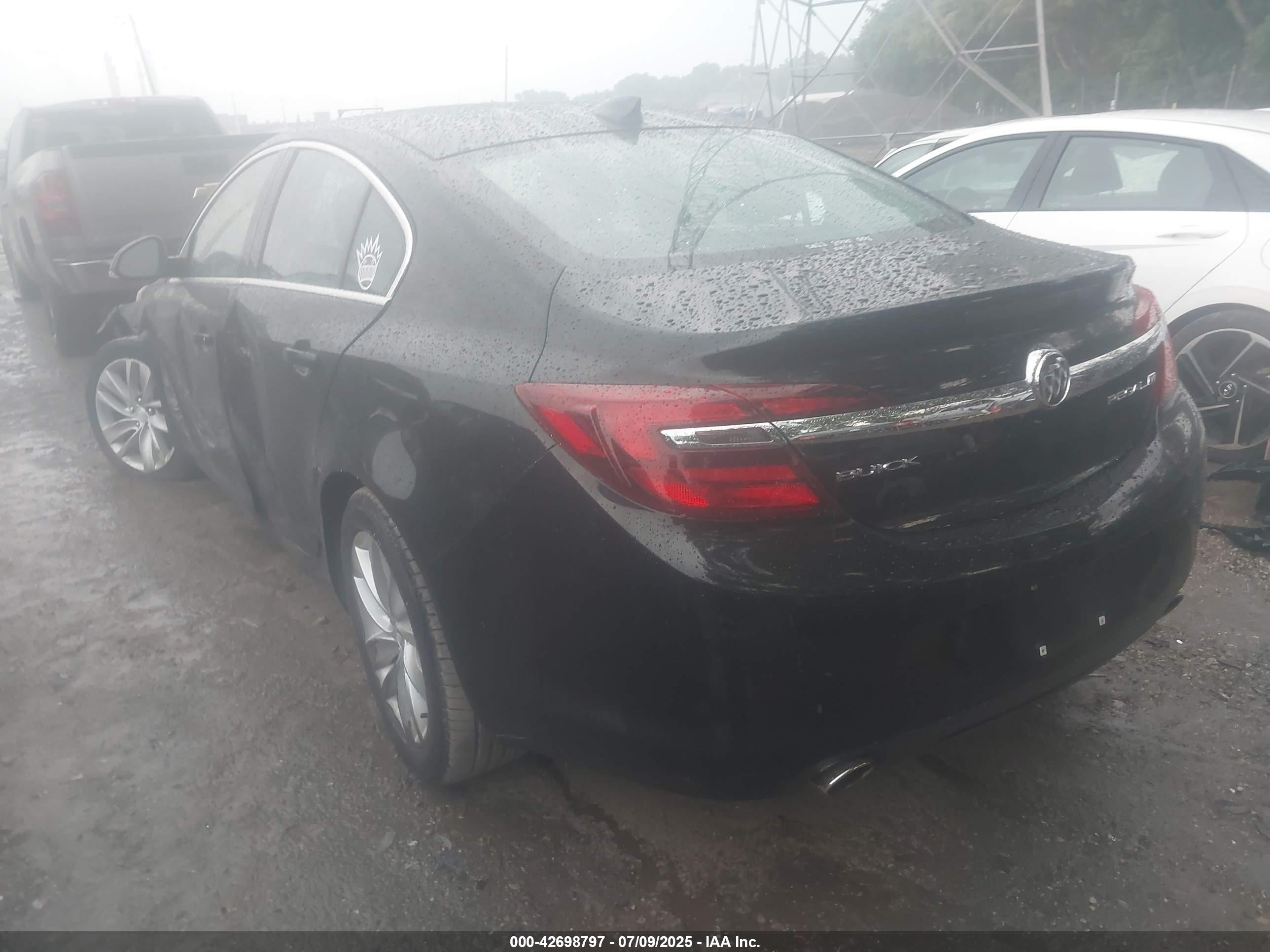 BUICK REGAL image 3