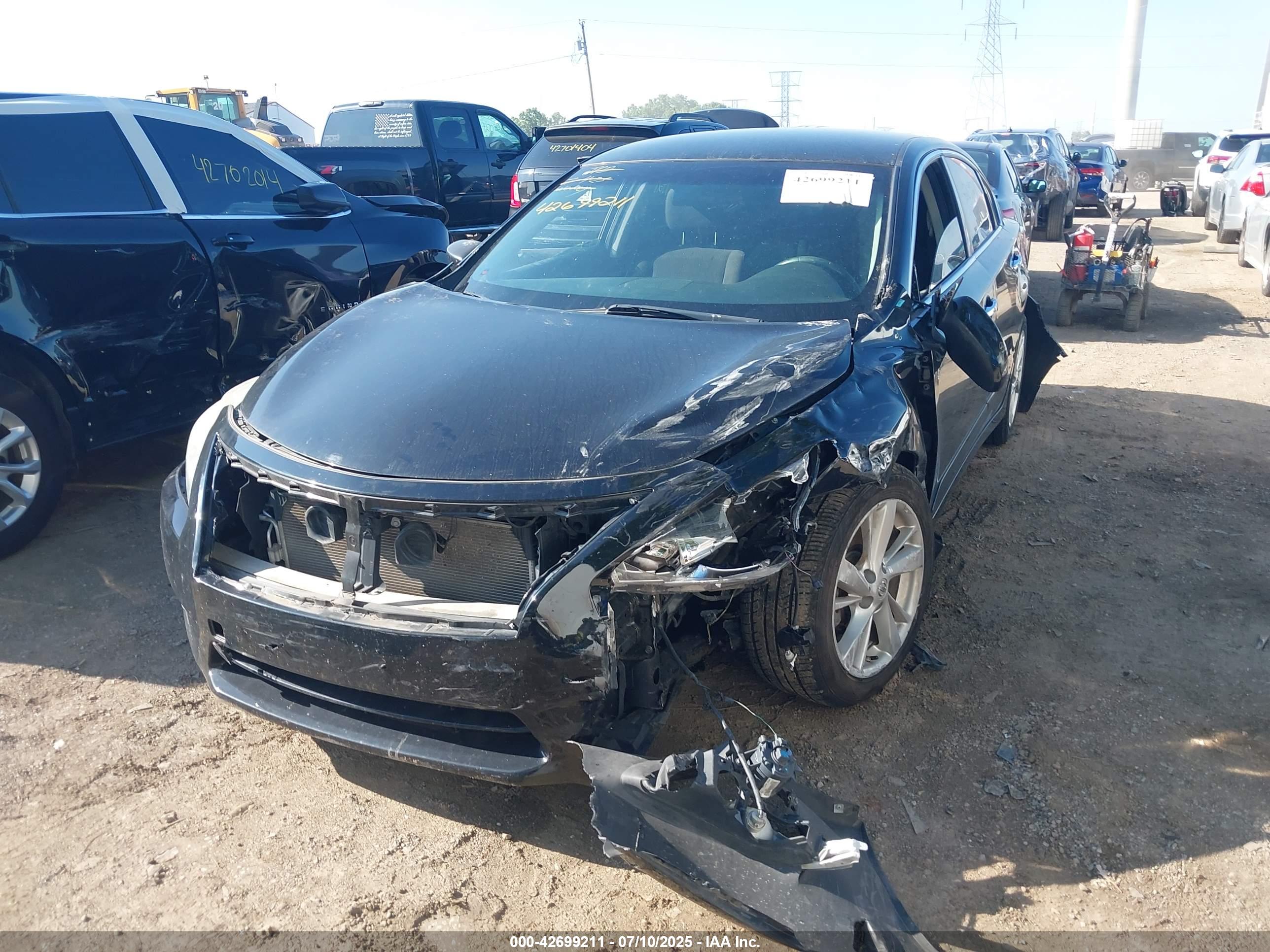 NISSAN ALTIMA image 2