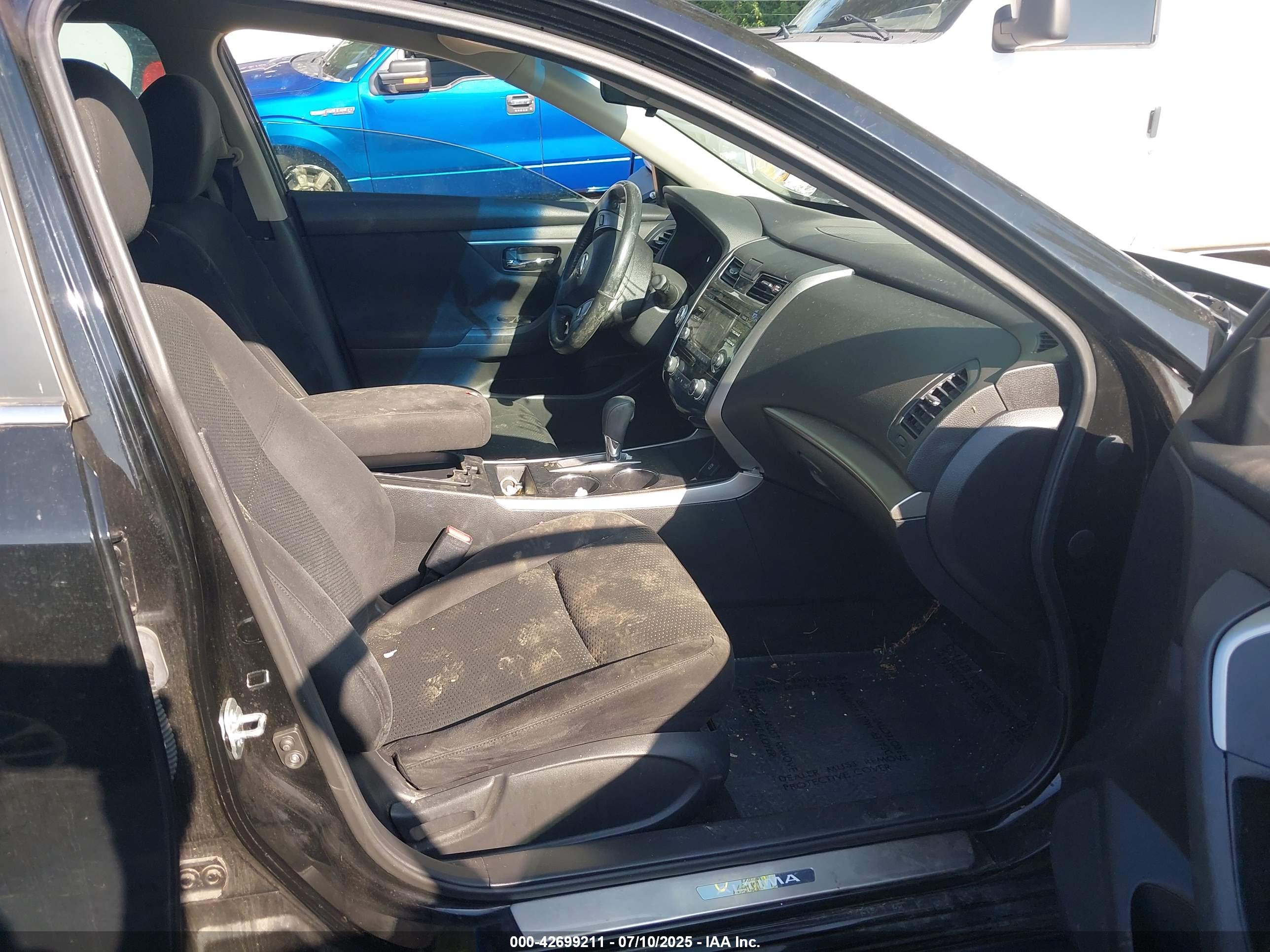 NISSAN ALTIMA image 5