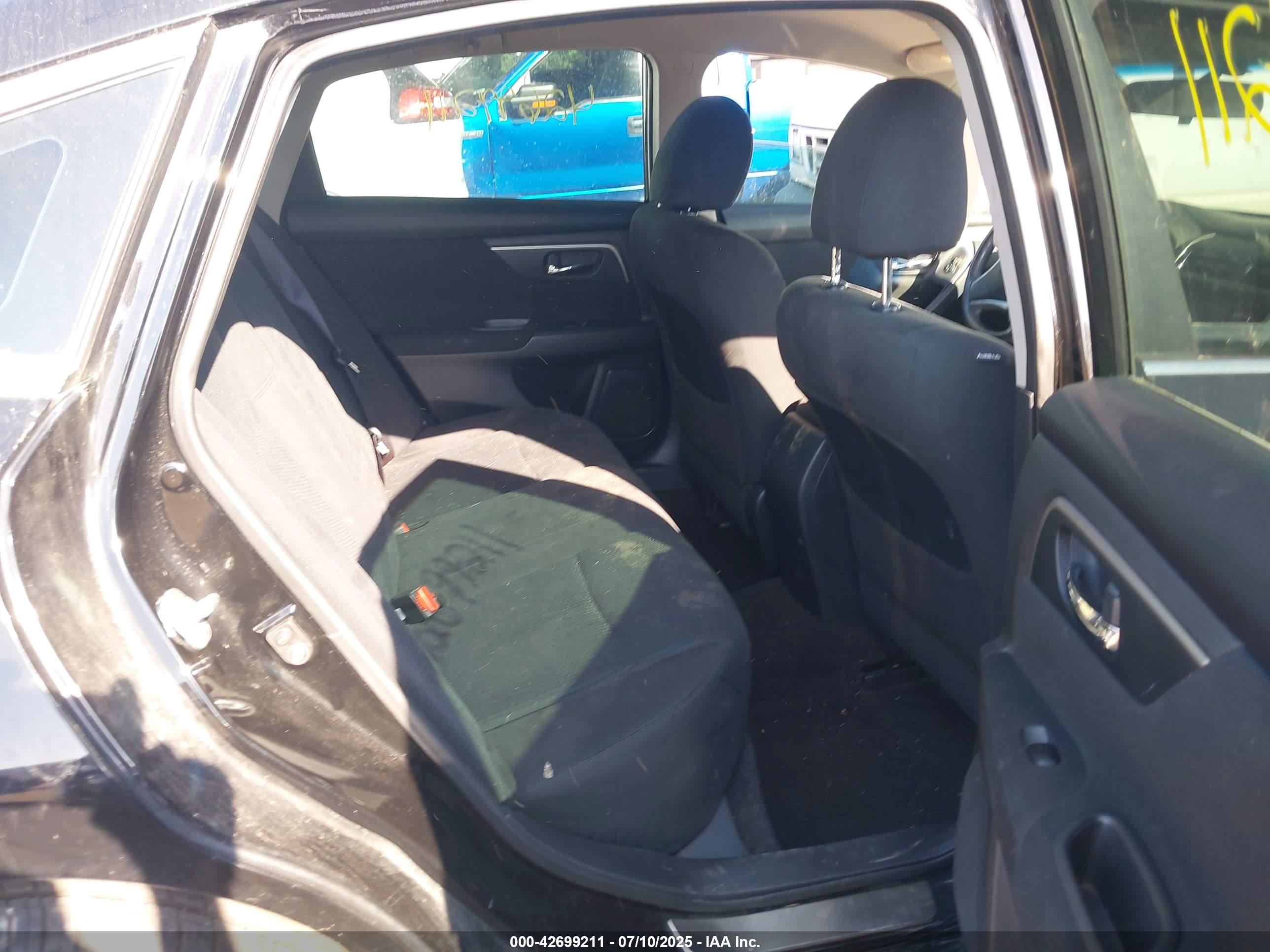 NISSAN ALTIMA image 8