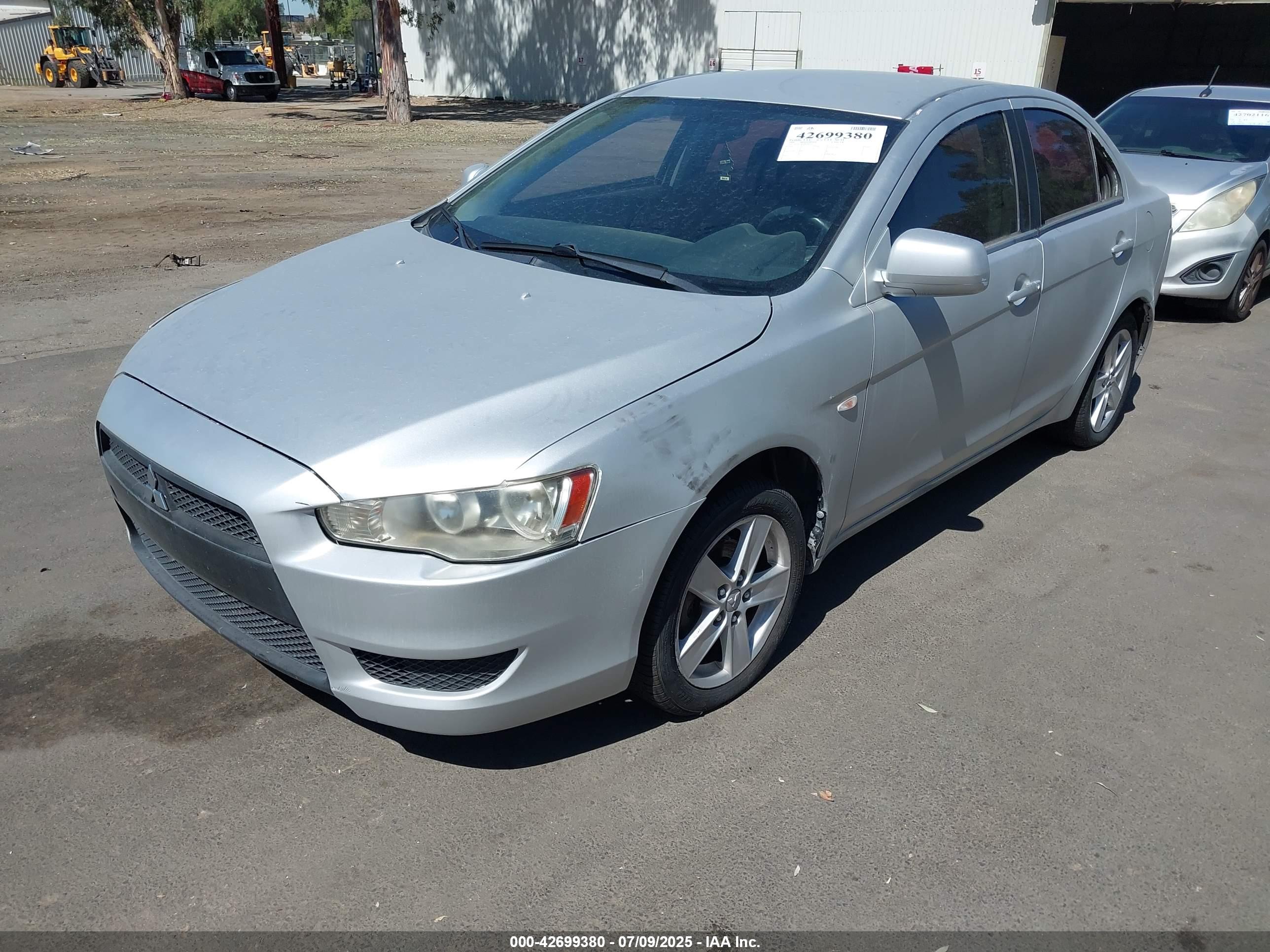 MITSUBISHI LANCER image 2