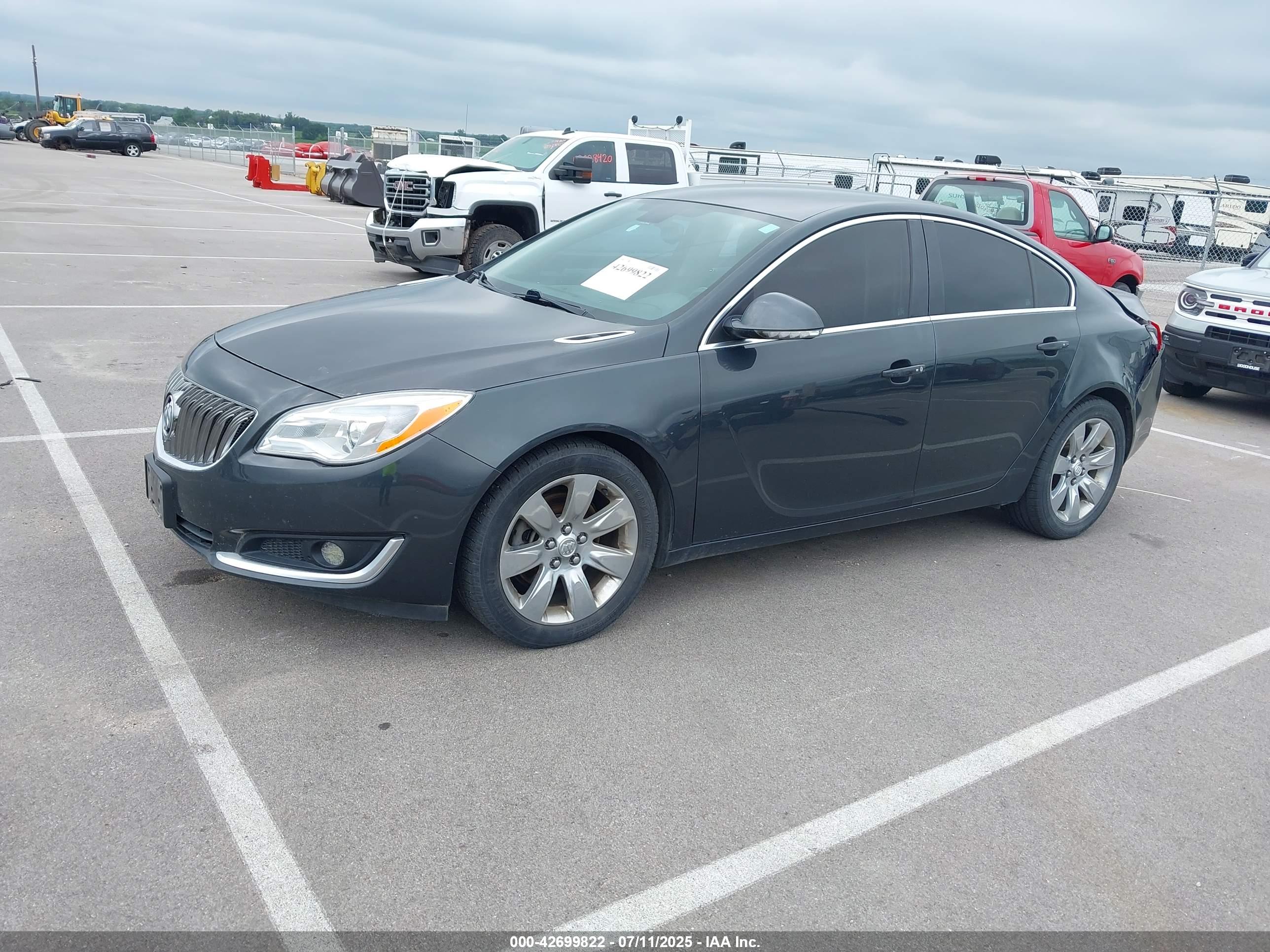 BUICK REGAL image 2