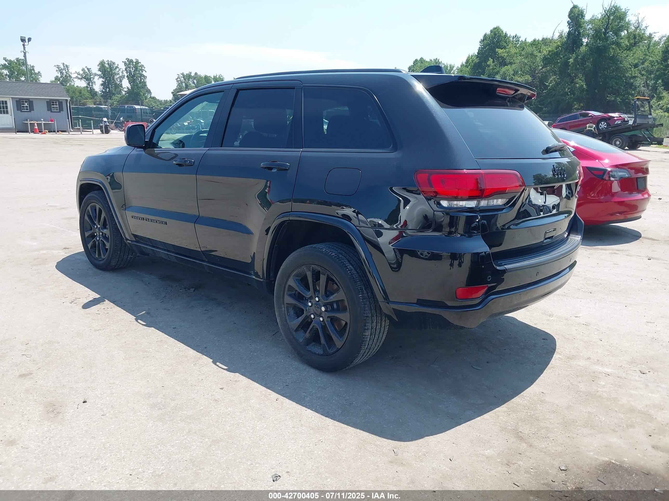 JEEP GRAND image 3