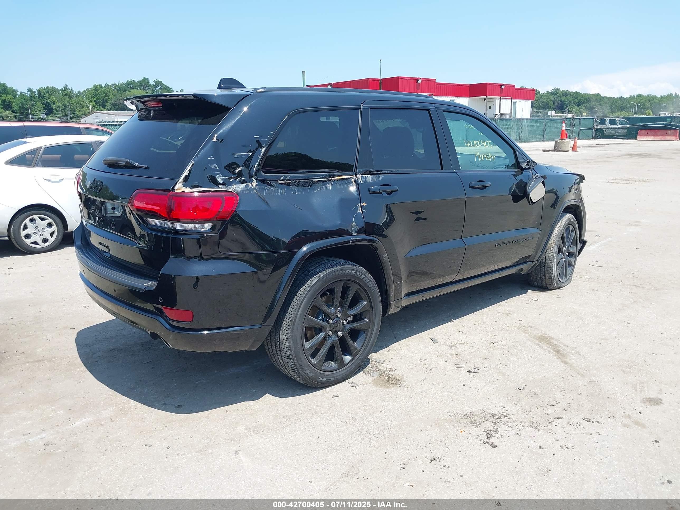 JEEP GRAND image 4