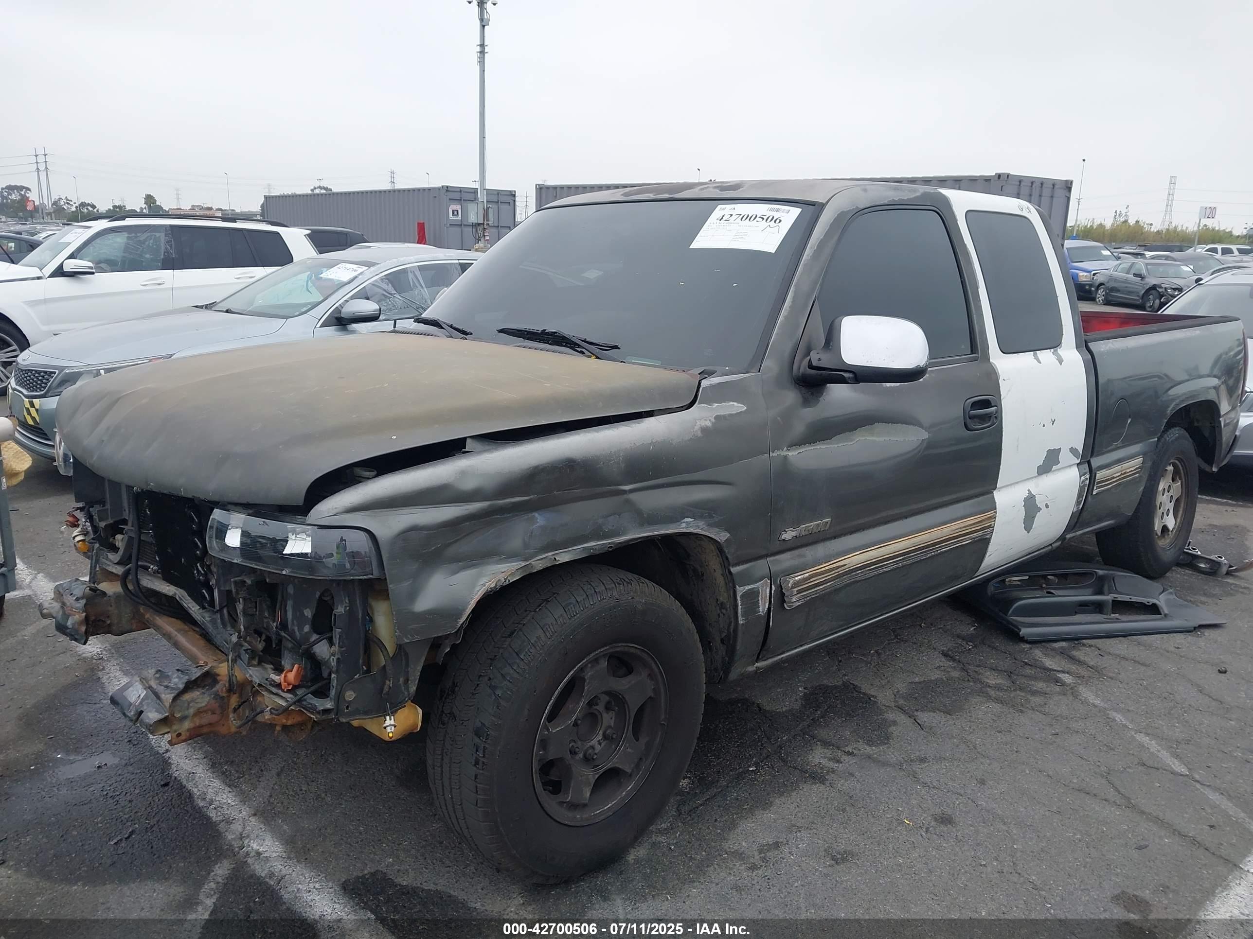 CHEVROLET SILVERADO image 2