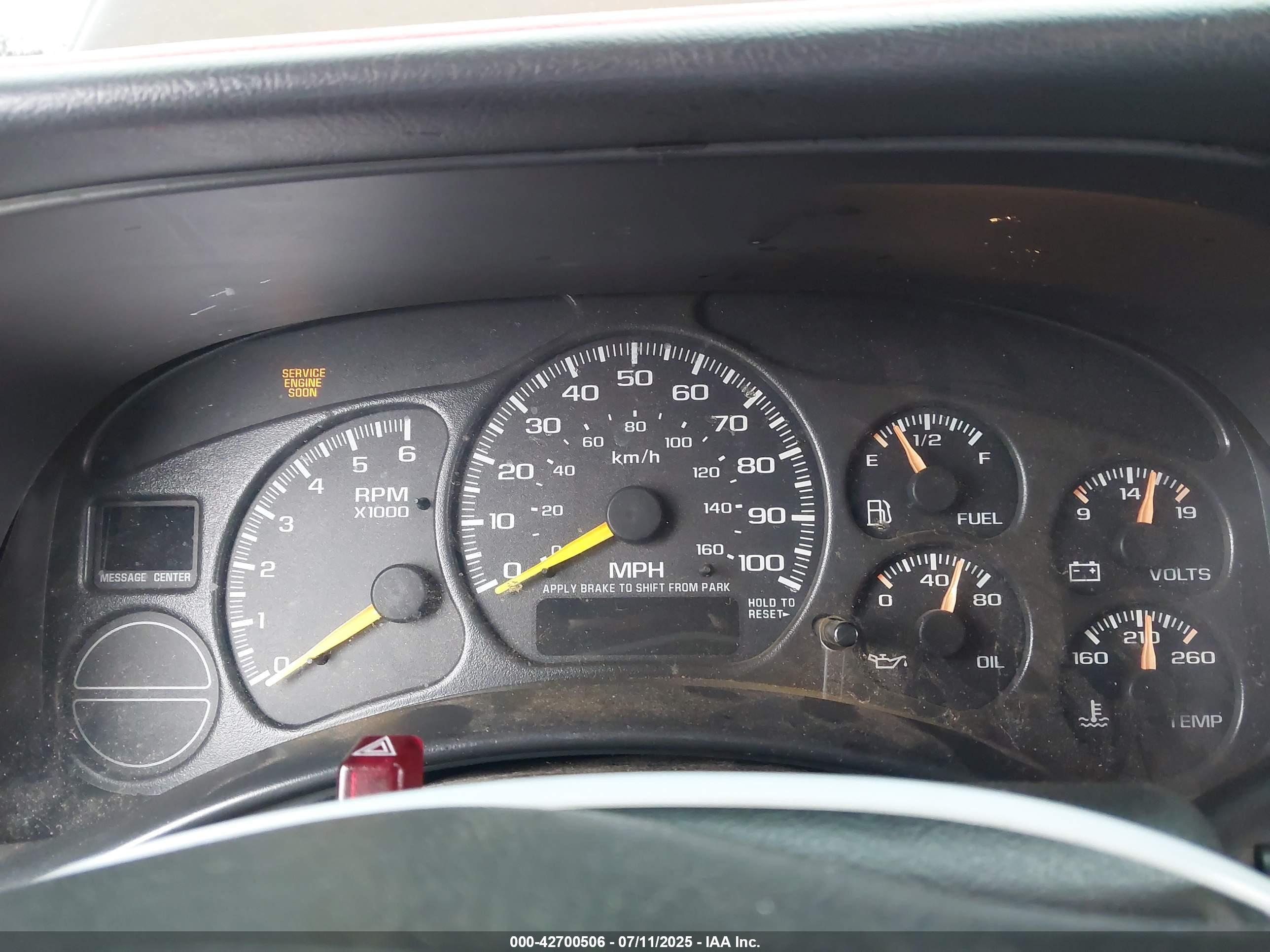 CHEVROLET SILVERADO image 7