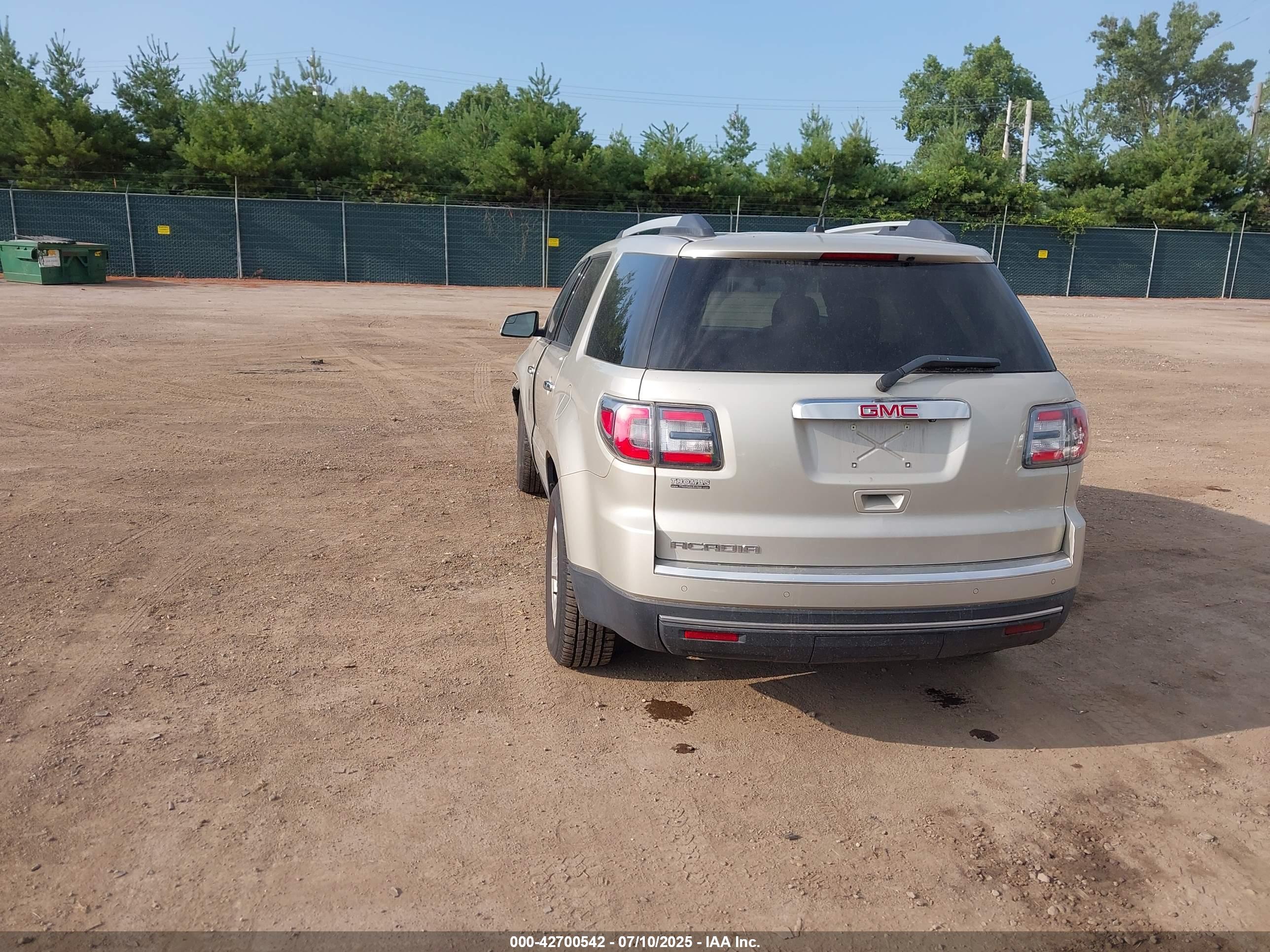 GMC ACADIA image 3