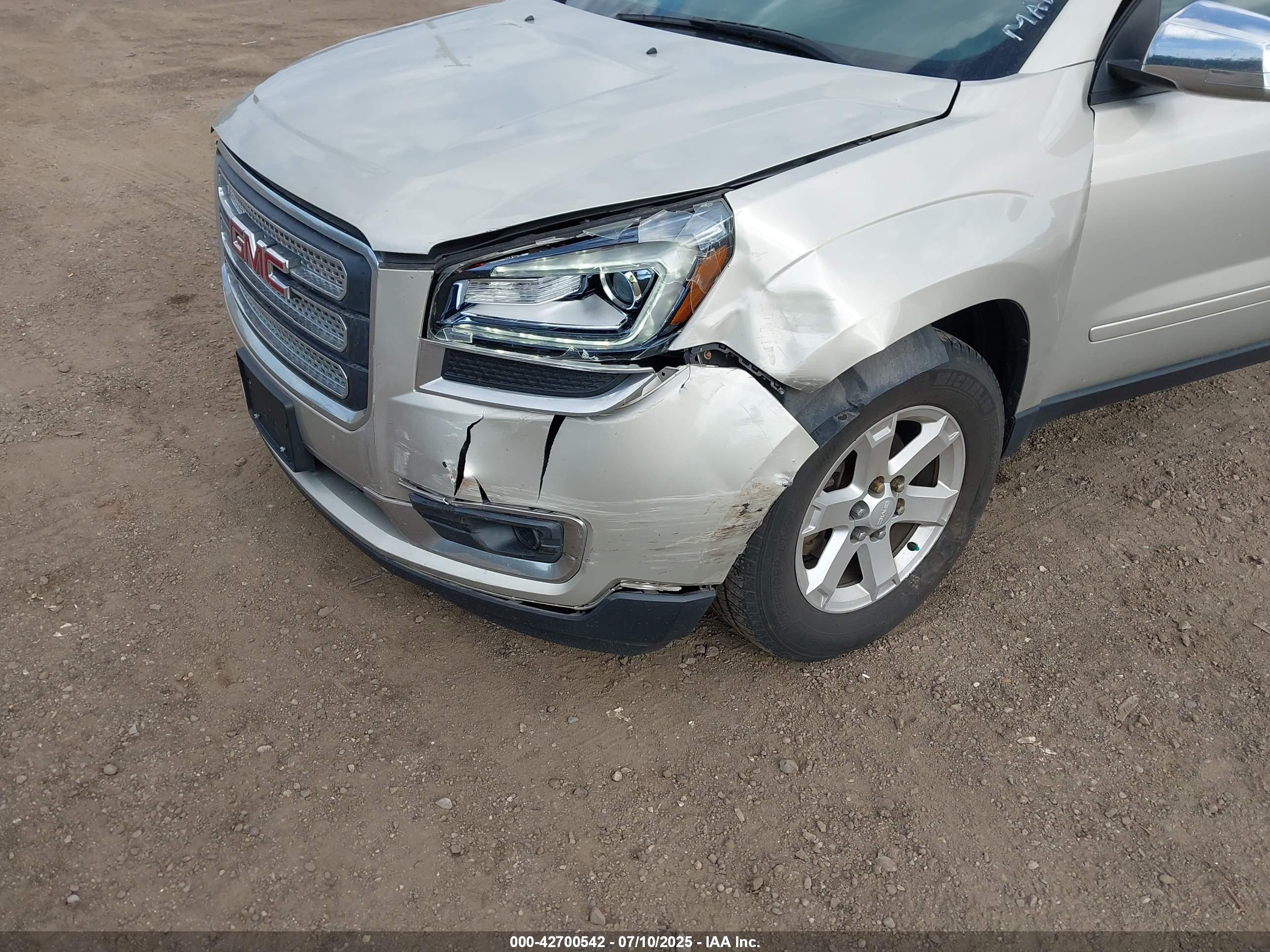 GMC ACADIA image 6