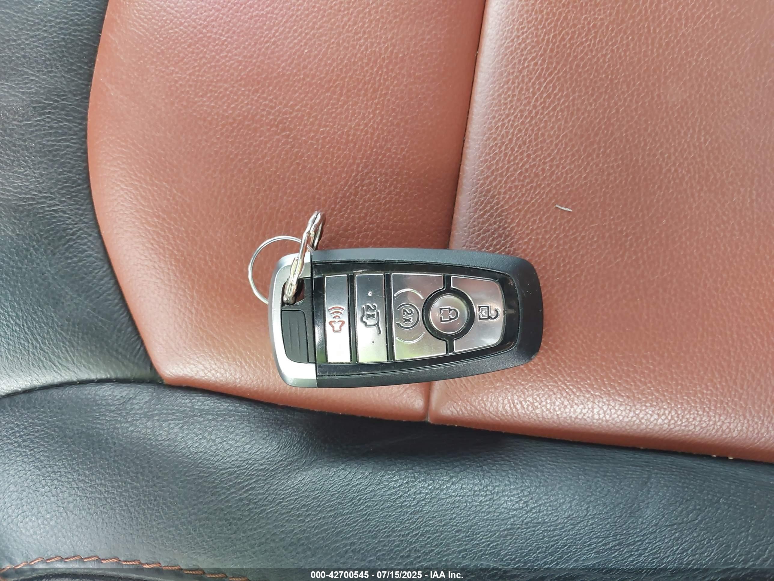 FORD EXPLORER image 11