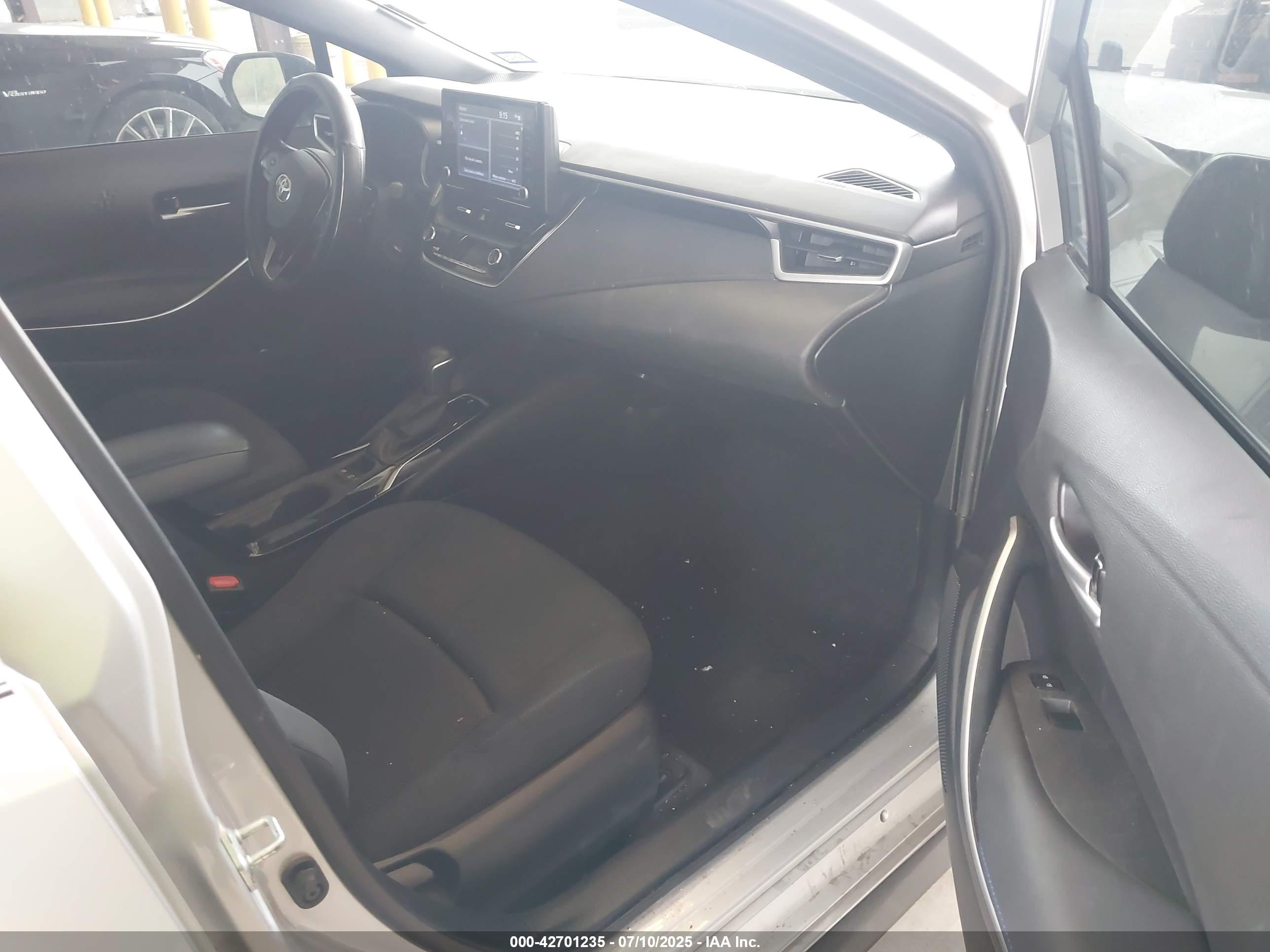 TOYOTA COROLLA image 5