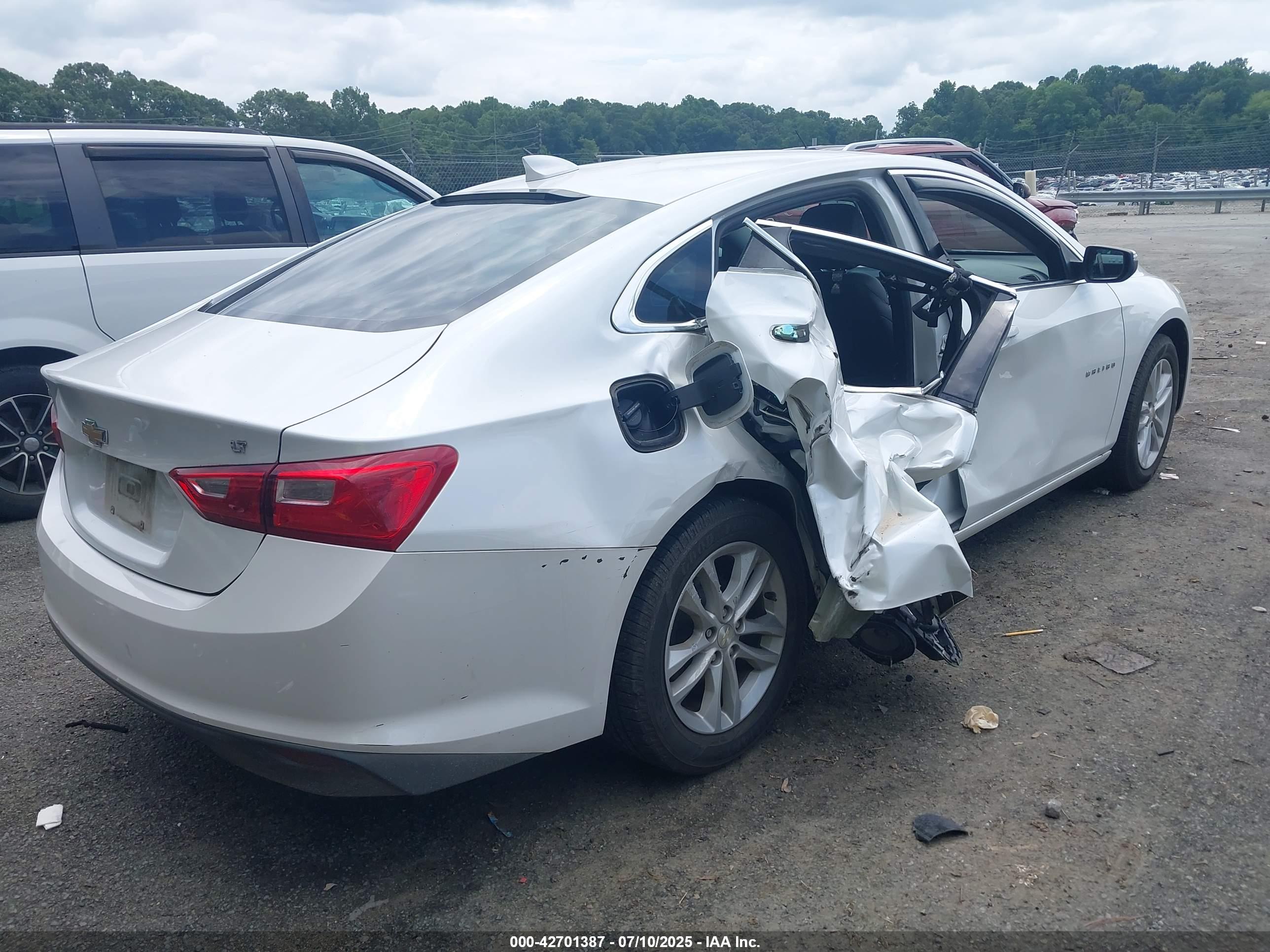CHEVROLET MALIBU image 4