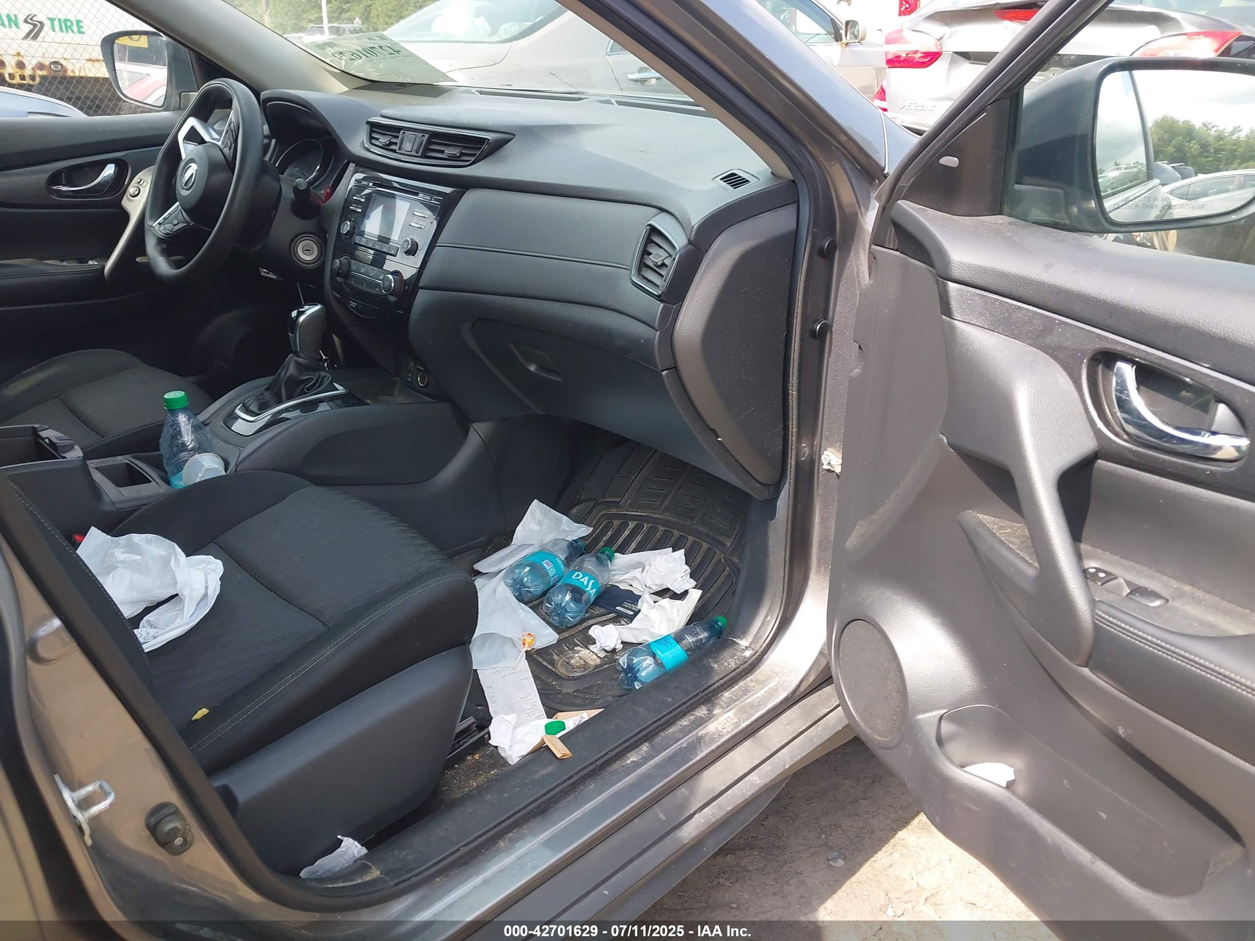 NISSAN ROGUE image 5