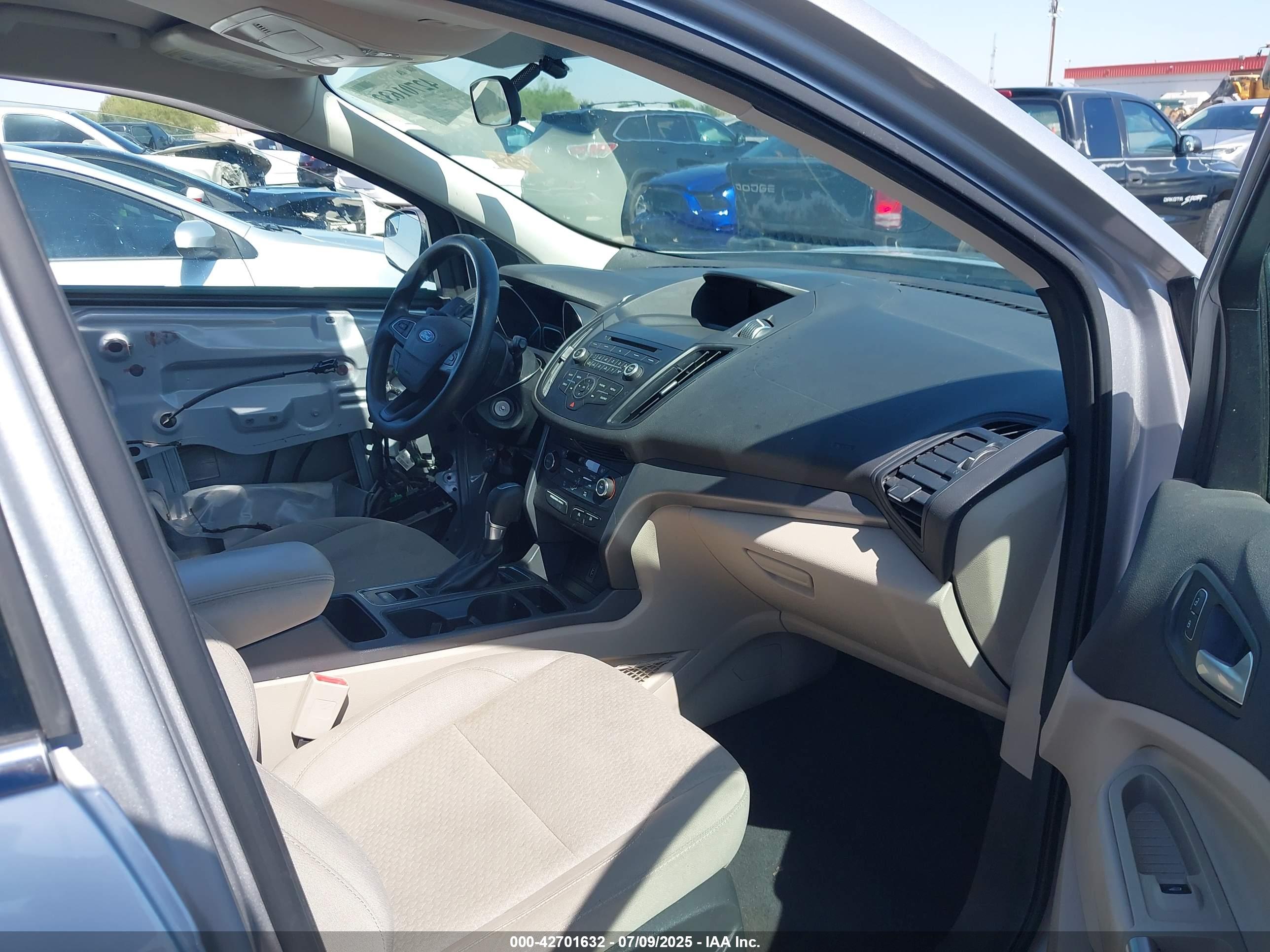 FORD ESCAPE image 5