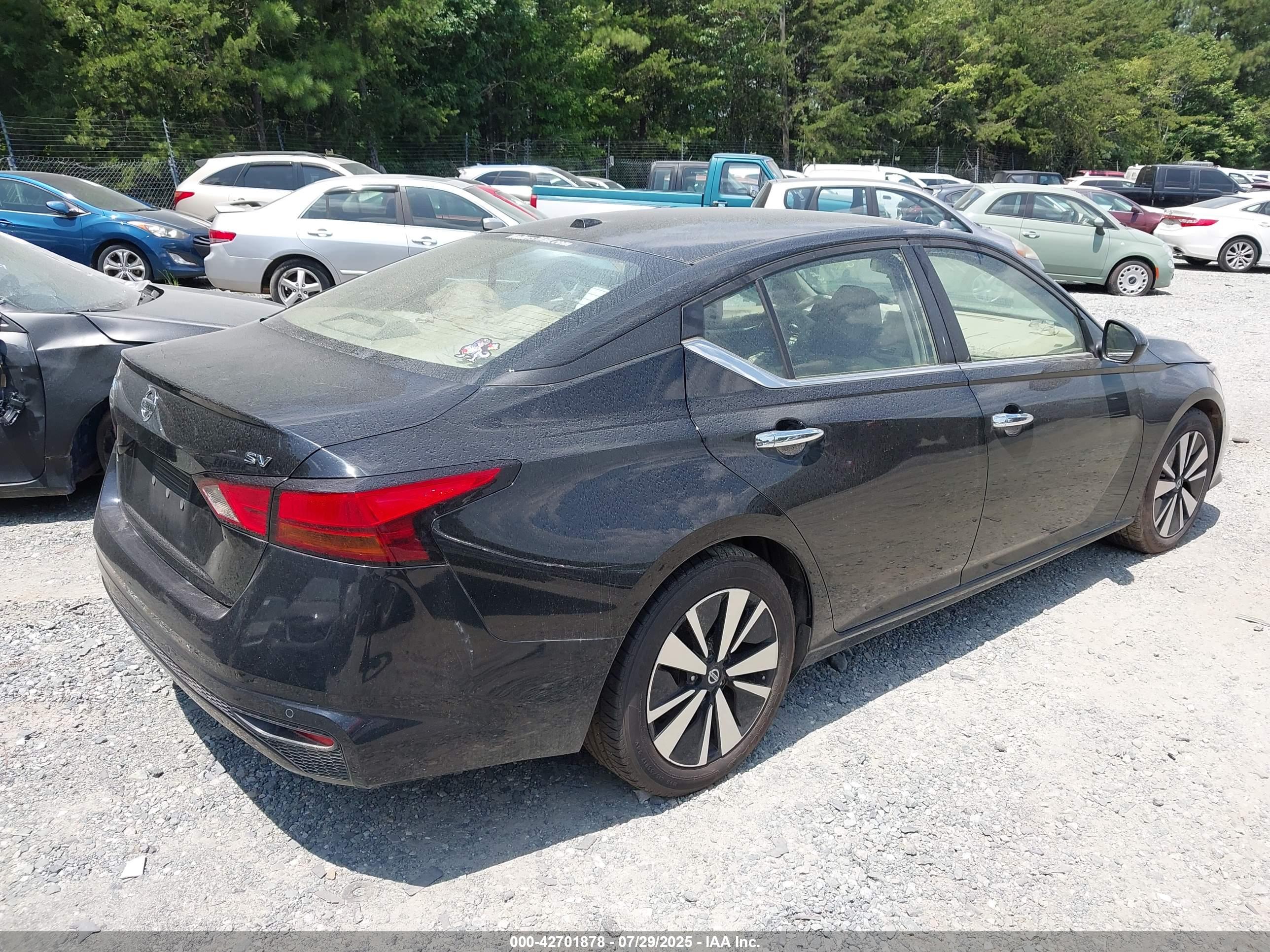 NISSAN ALTIMA image 4