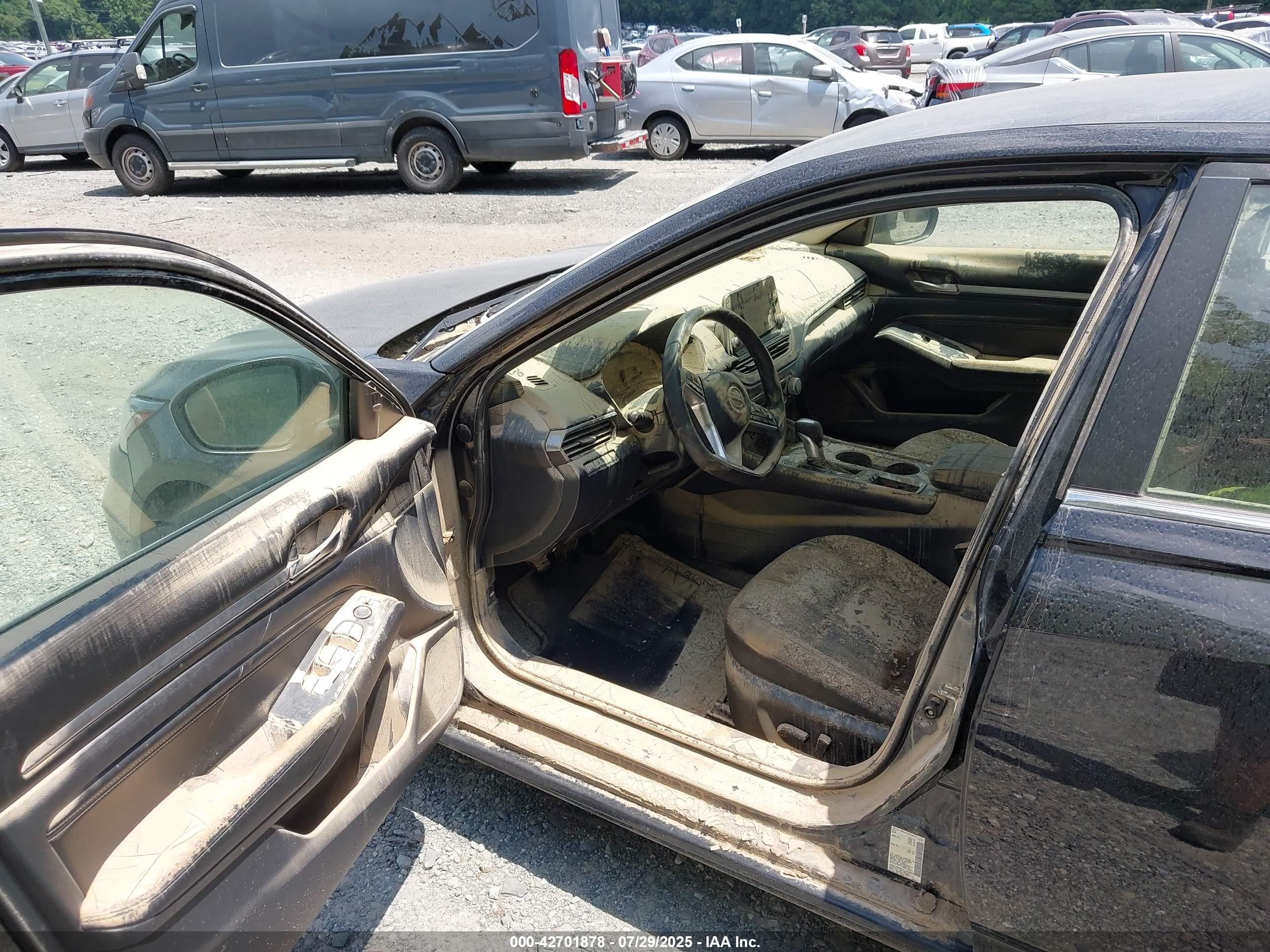 NISSAN ALTIMA image 6