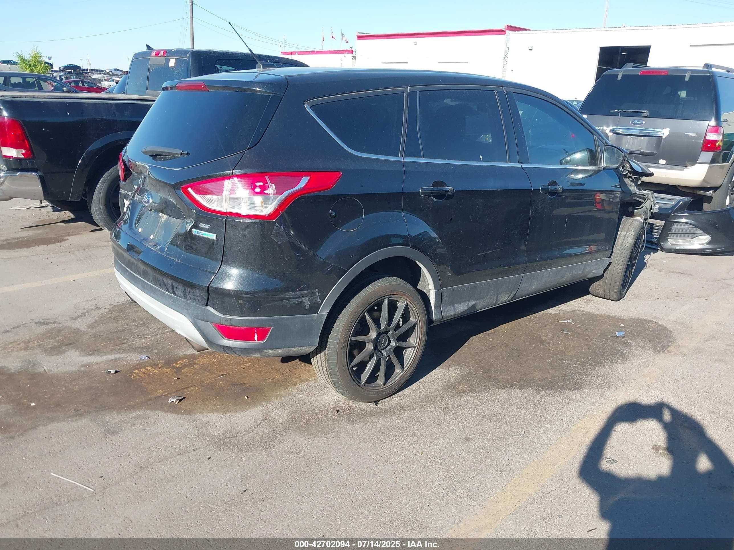 FORD ESCAPE image 4