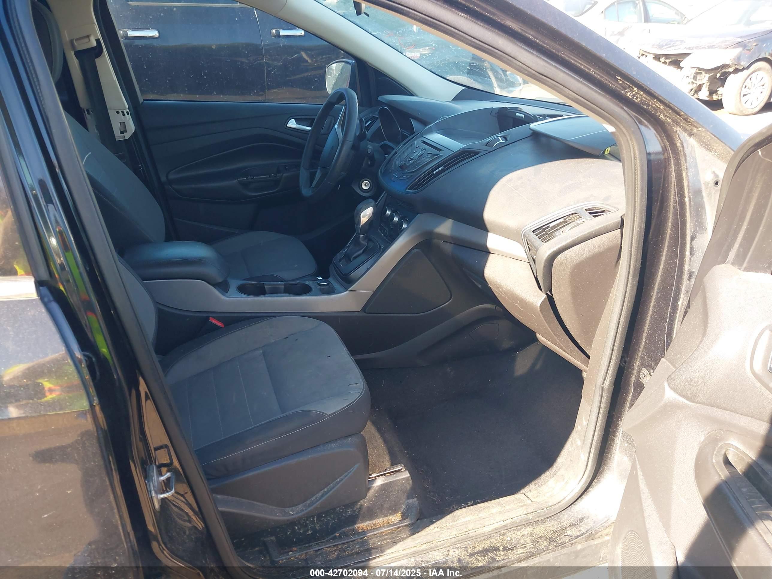 FORD ESCAPE image 5