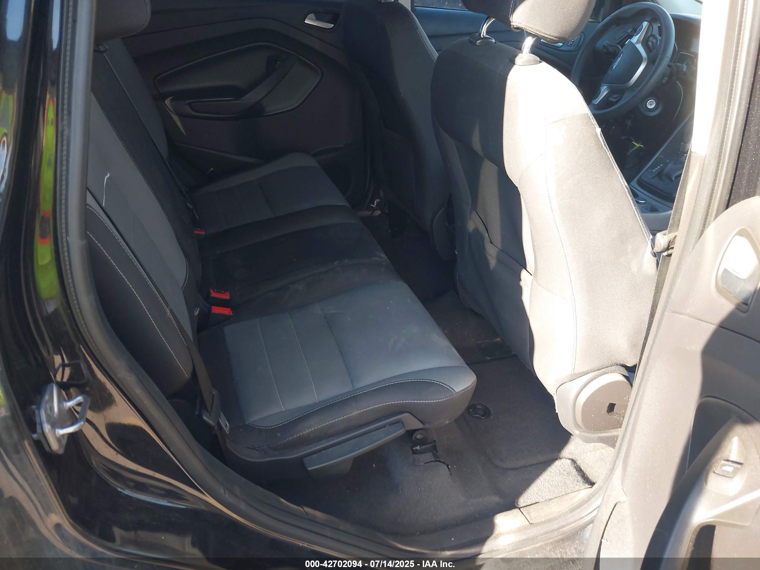 FORD ESCAPE image 8