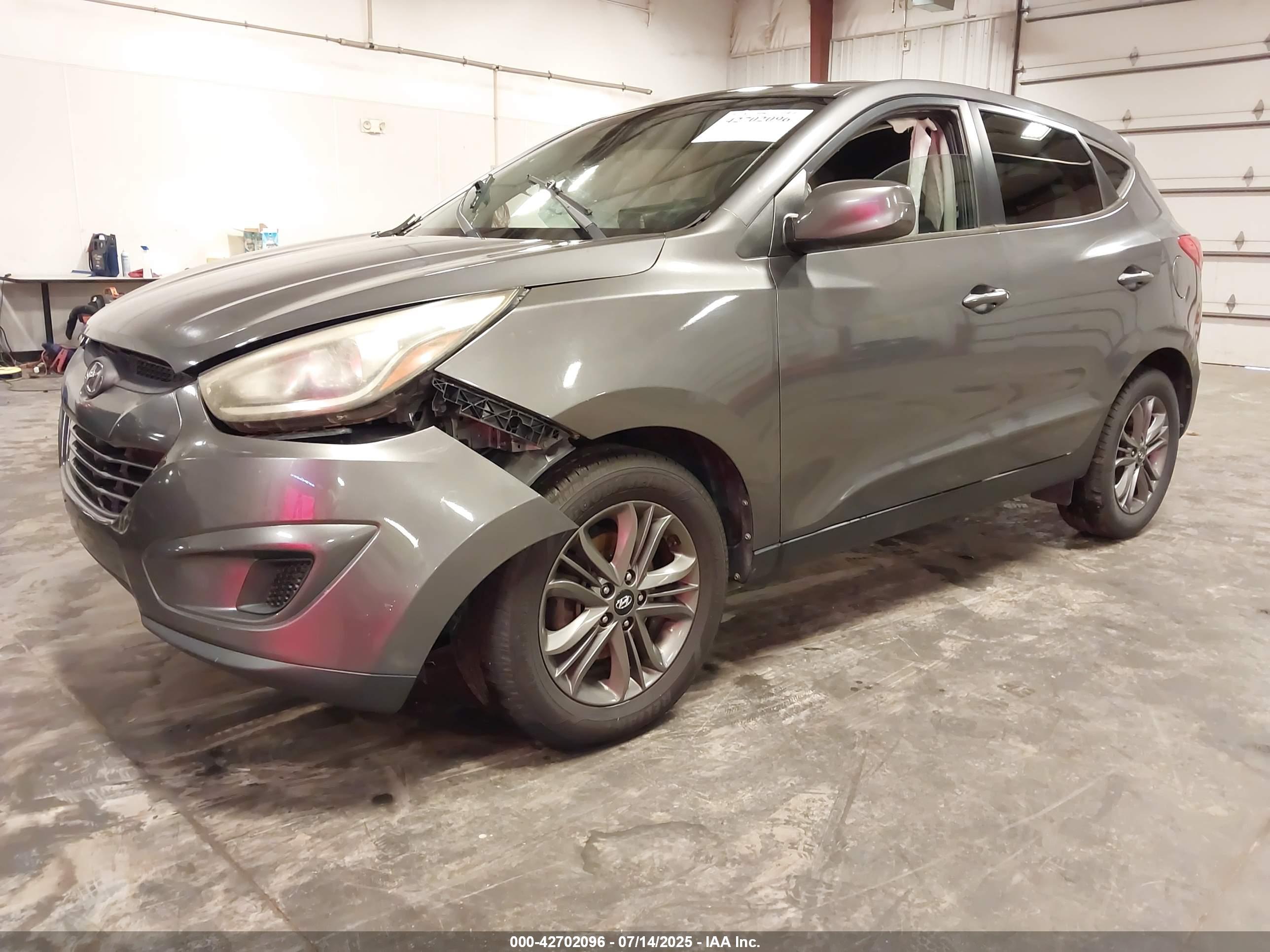 HYUNDAI TUCSON image 2